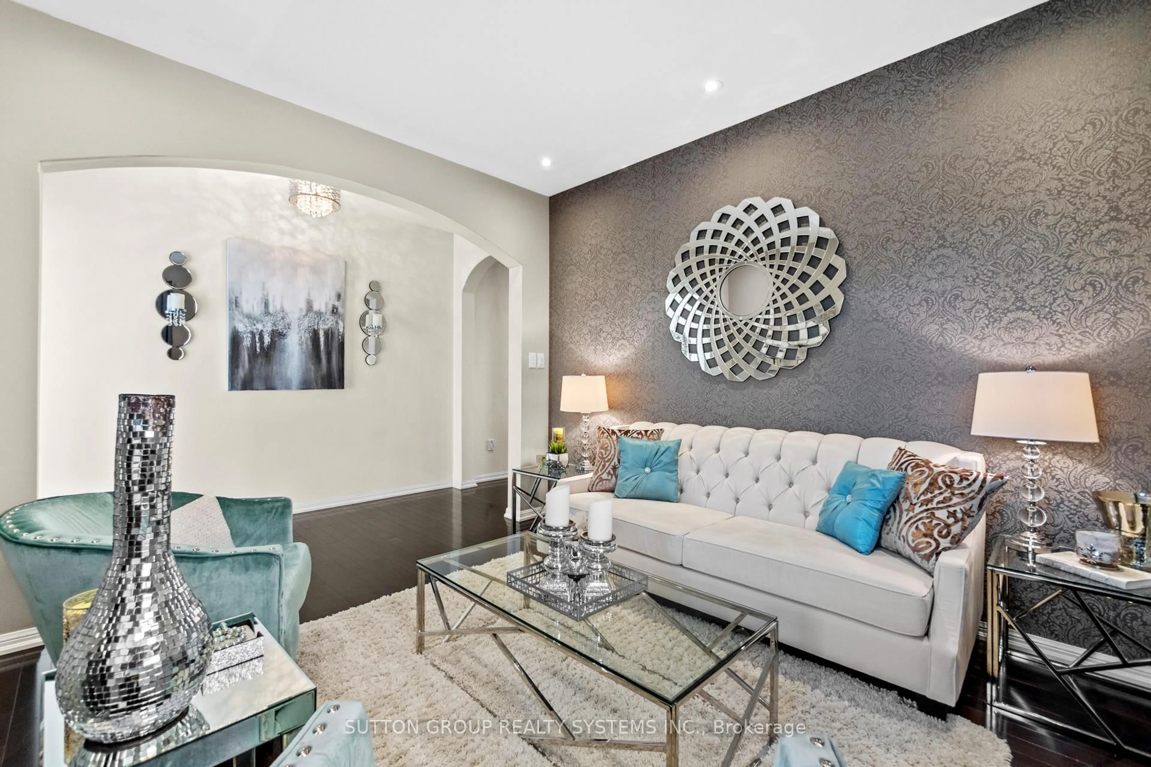 Living room with furniture, unknown for 925 Dice Way, Milton Ontario L9T 8C9