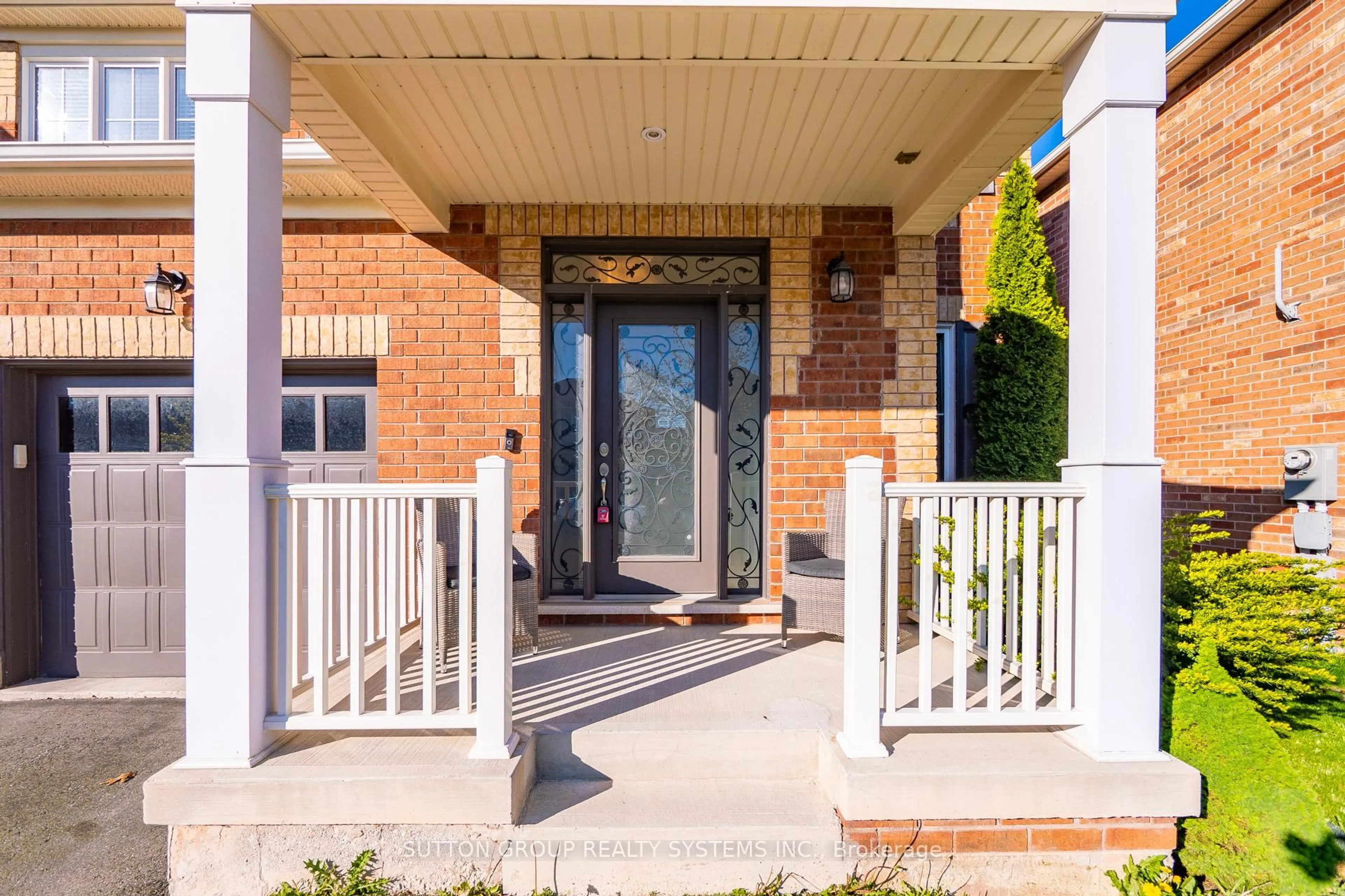 Home with brick exterior material, street for 925 Dice Way, Milton Ontario L9T 8C9