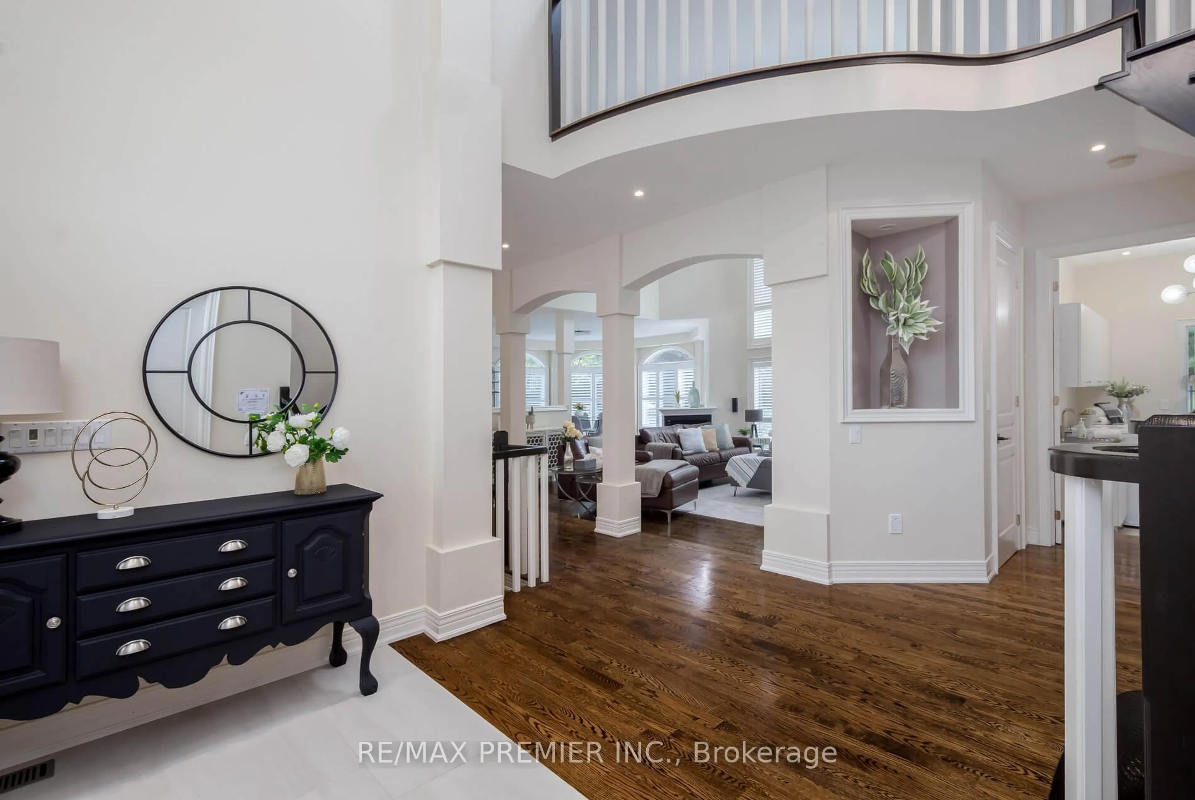 Indoor entryway for 9196 Finnerty Sdrd, Caledon Ontario L7E 0H4