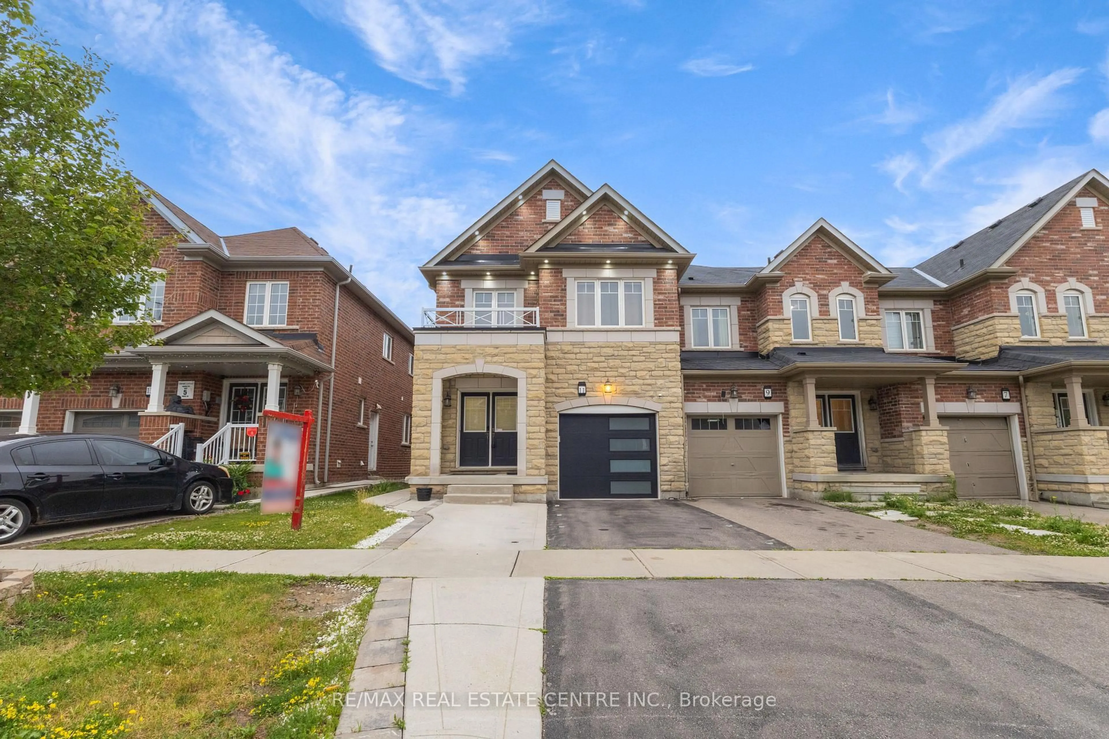 Home with brick exterior material, street for 11 Hoover Rd, Brampton Ontario L7A 4L2