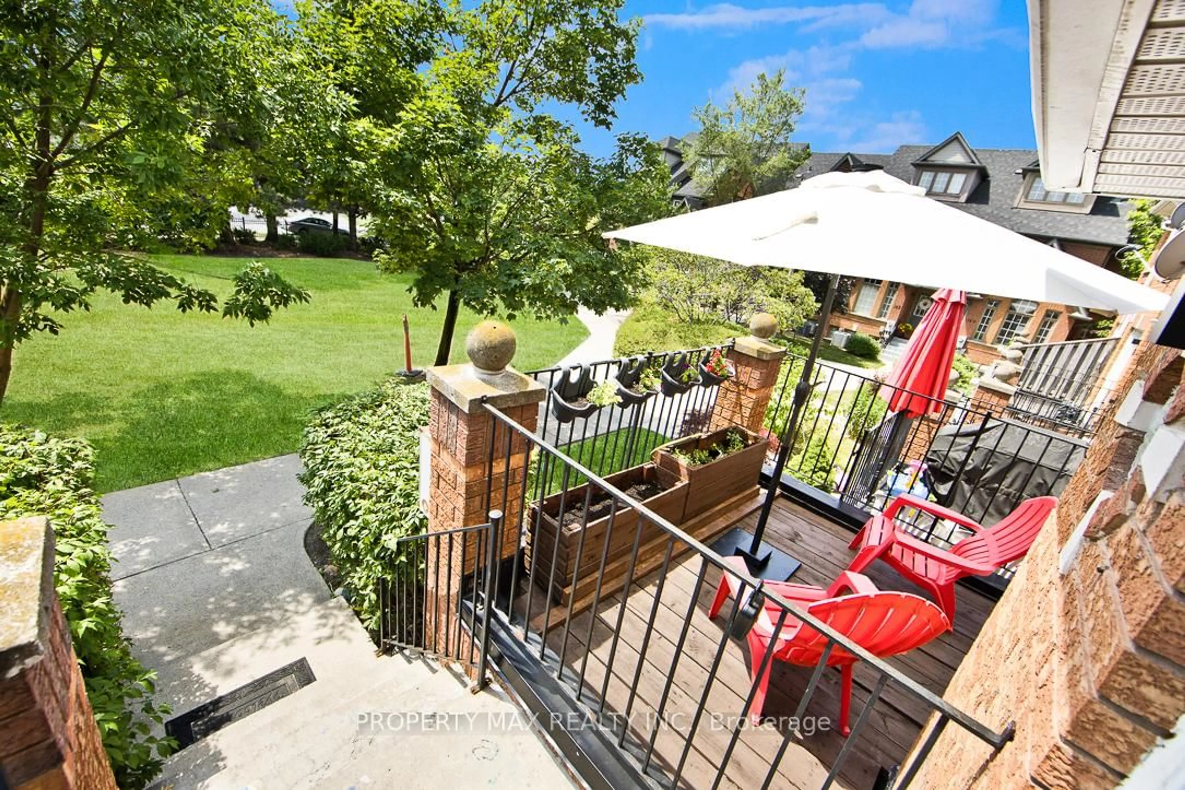 Patio, street for 178 Rory Rd #39, Toronto Ontario M6L 3G4
