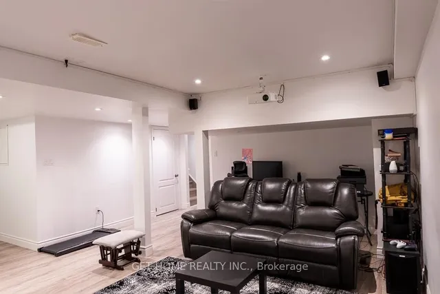 Additional image 6 of 43 Baby Pointe Tr