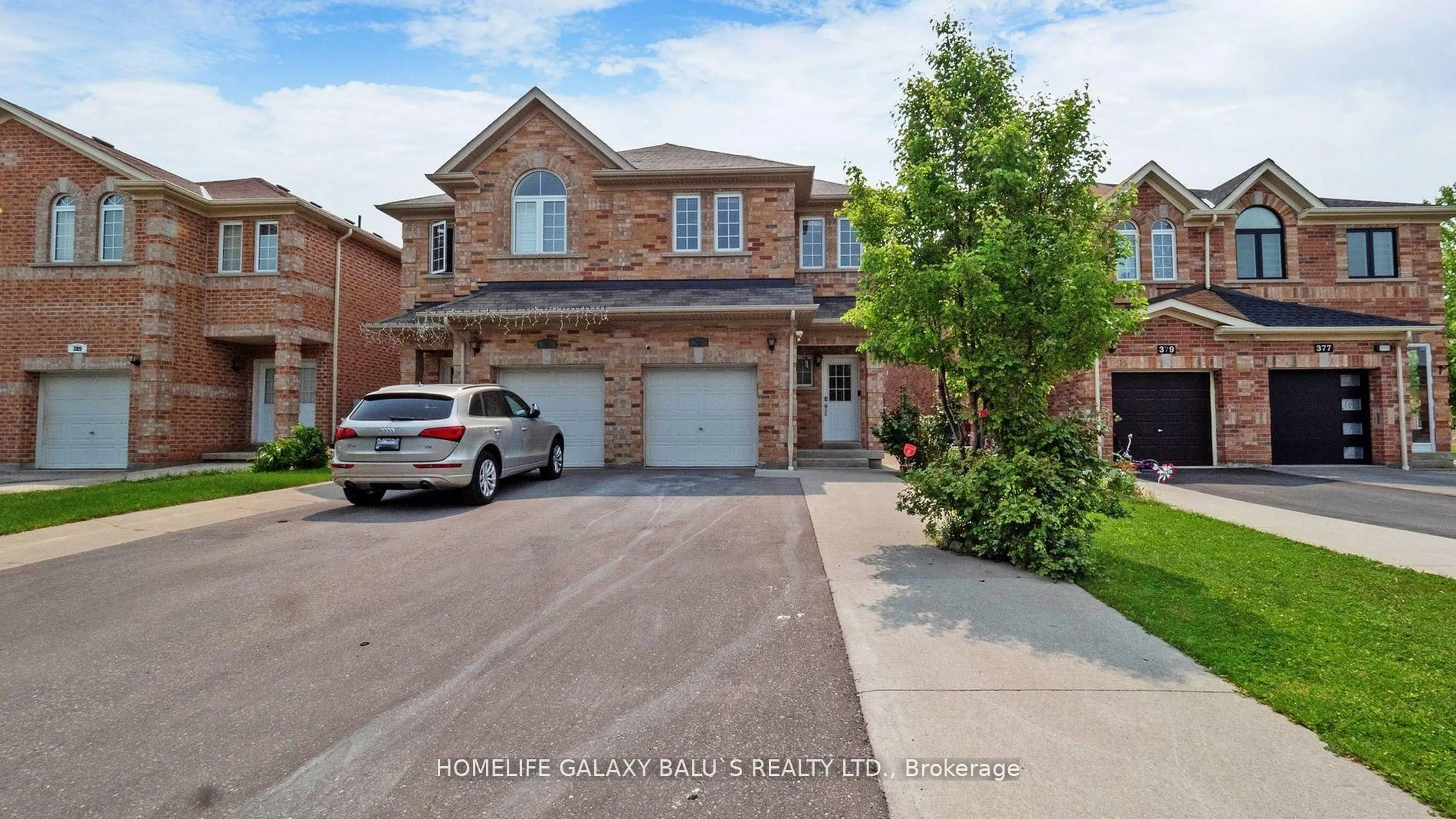 Home with brick exterior material, street for 383 Comiskey Cres, Mississauga Ontario L5W 0C6
