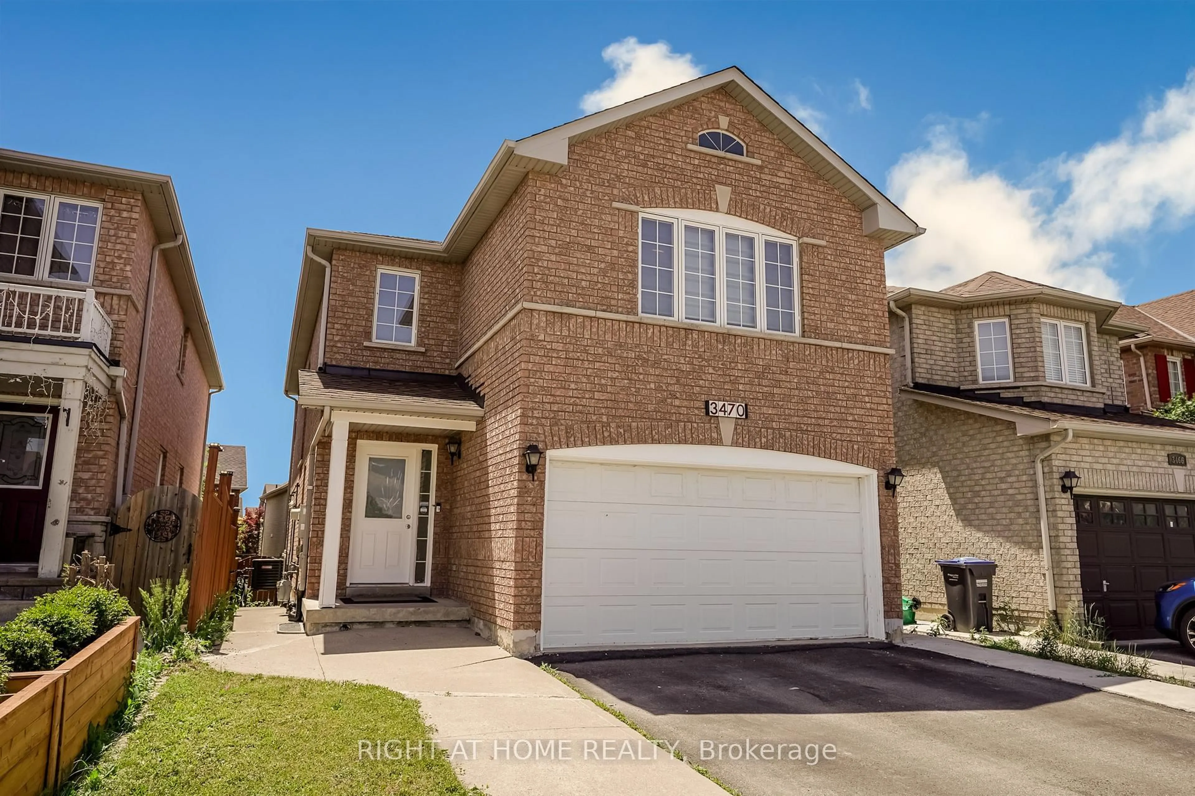 Home with brick exterior material, street for 3470 Crimson King Circ, Mississauga Ontario L5N 8M9