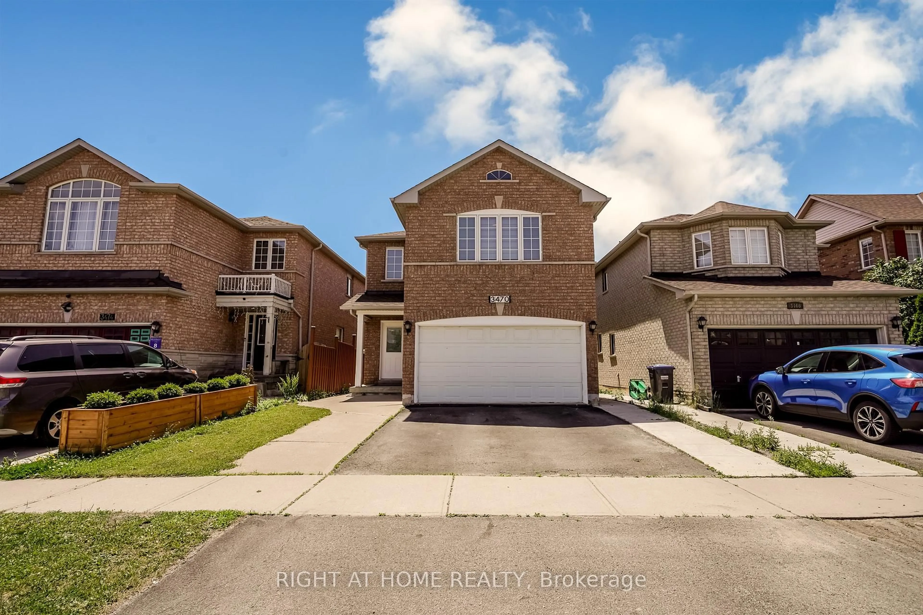Home with brick exterior material, street for 3470 Crimson King Circ, Mississauga Ontario L5N 8M9