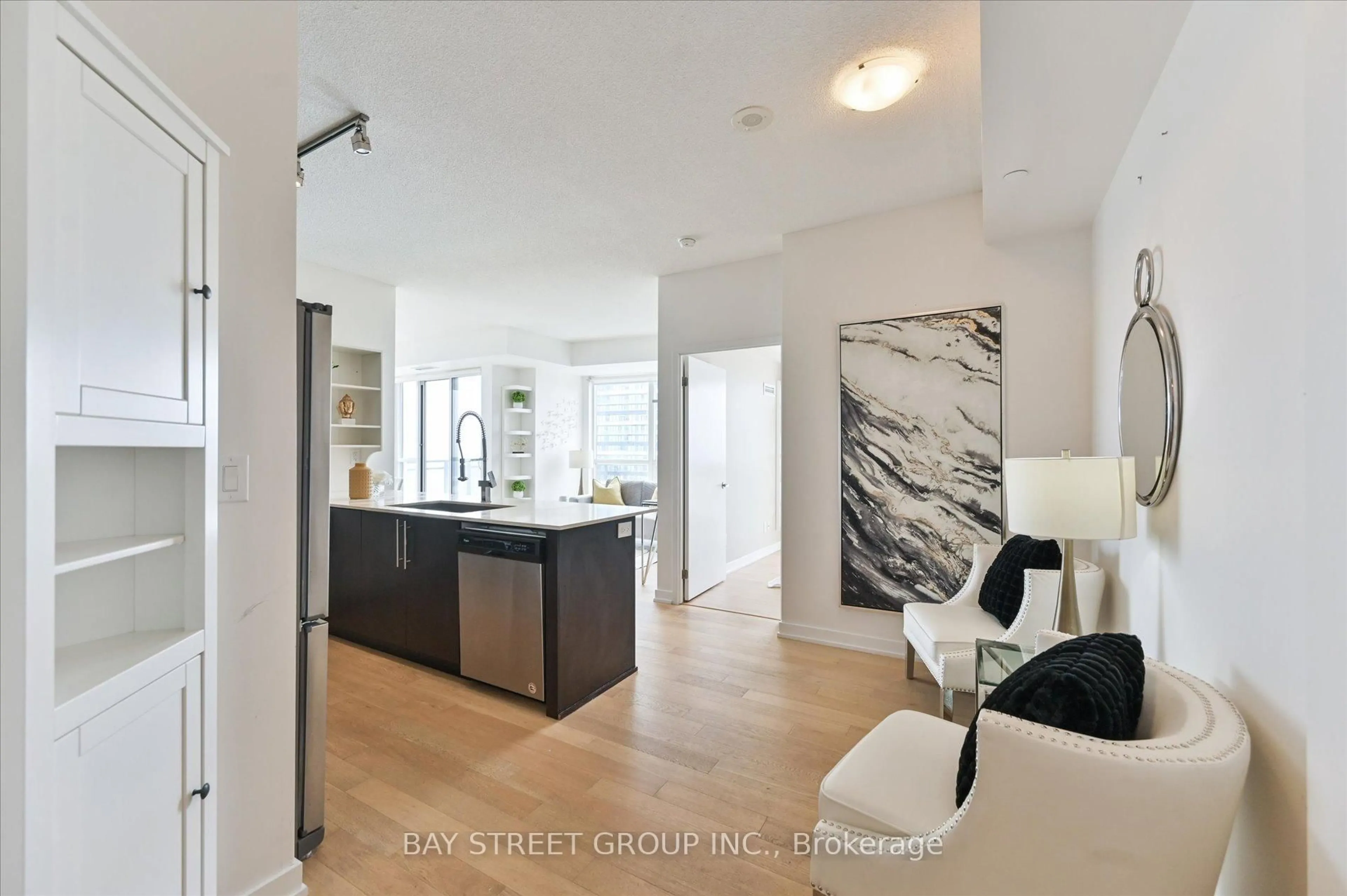Unknown for 4011 Brickstone Mews #2710, Mississauga Ontario L5B 0J7