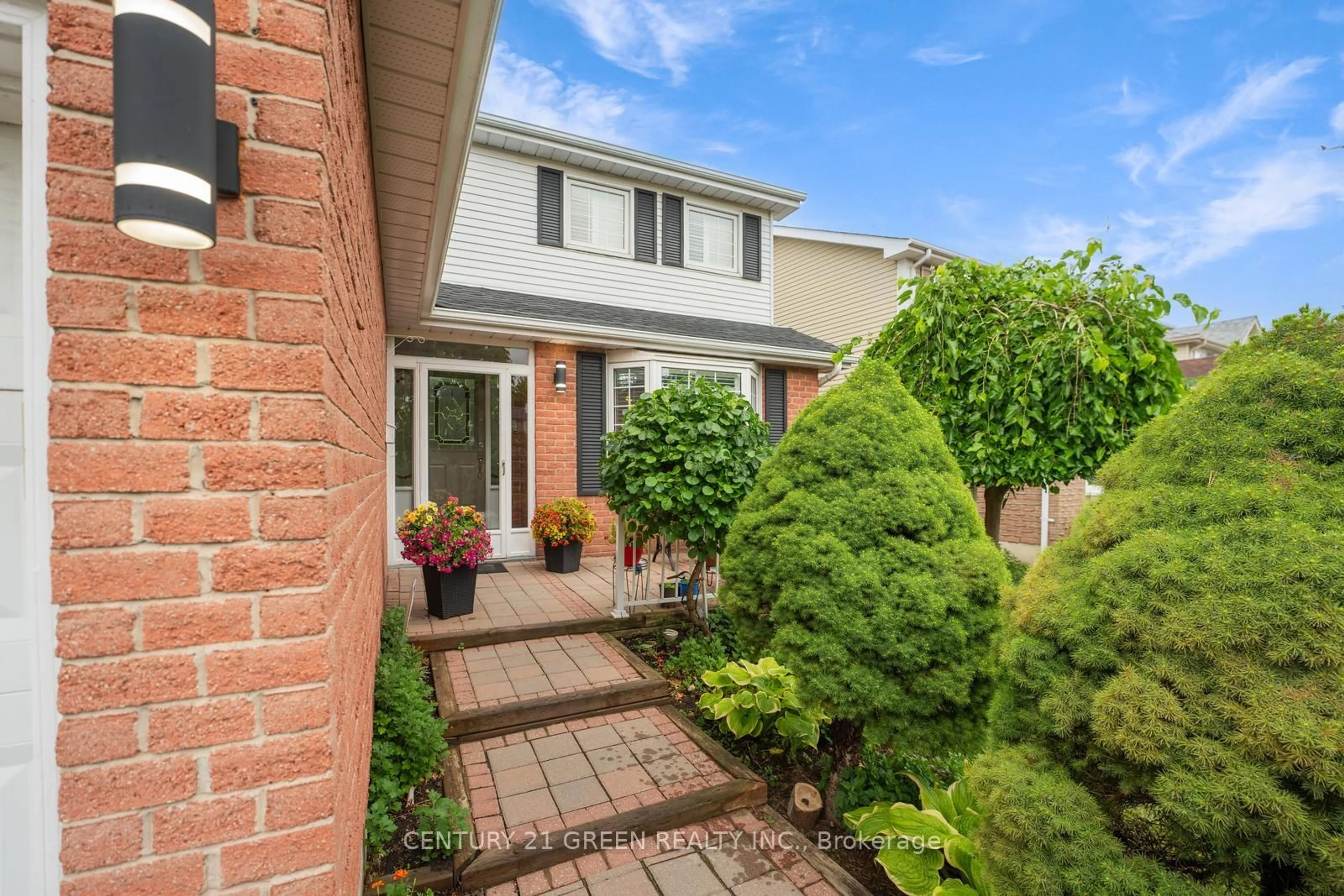 Unknown for 26 MacDougall Dr, Brampton Ontario L6S 3P5