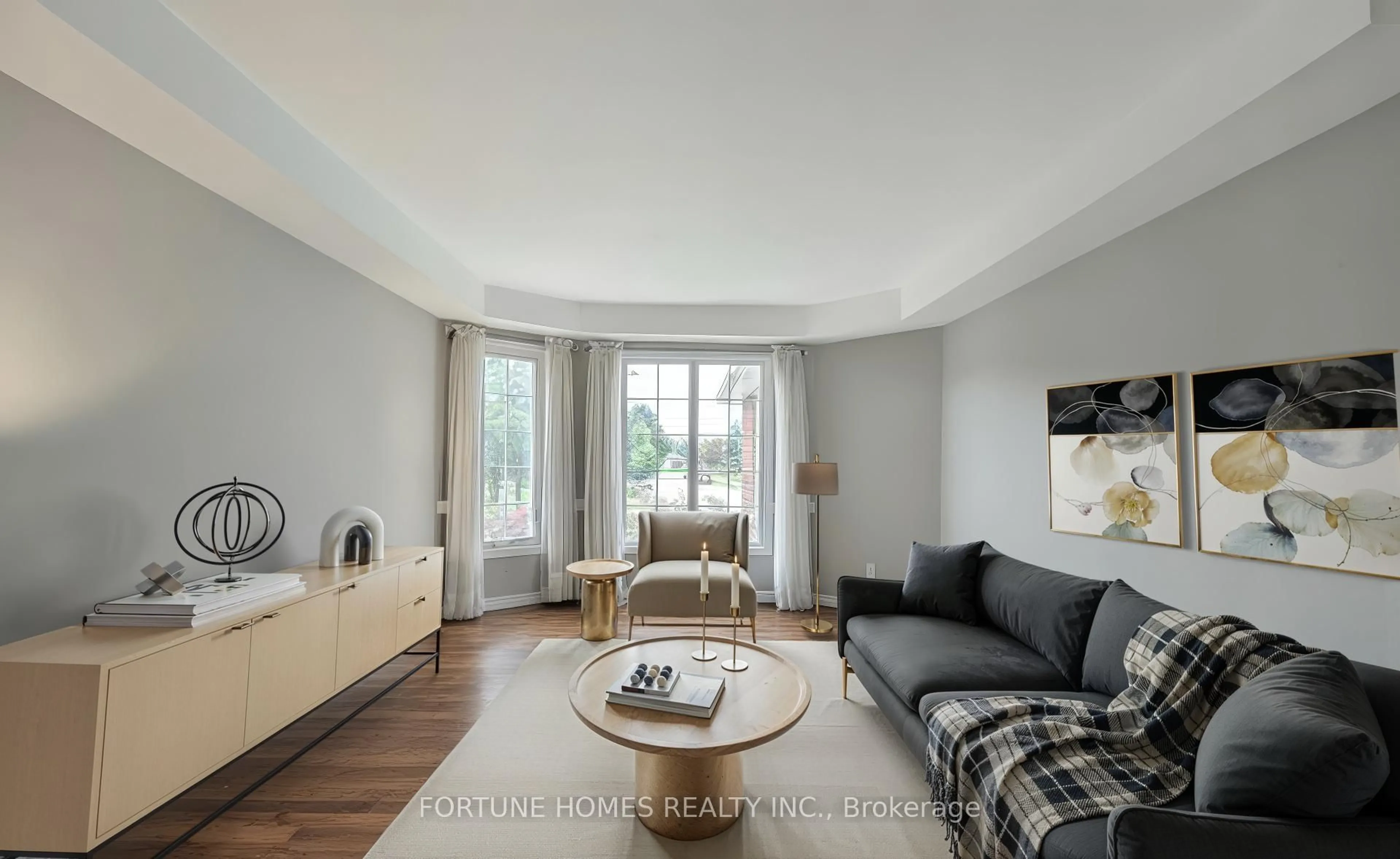 Living room with furniture, unknown for 14 Shadywood Rd, Brampton Ontario L6Z 4M6