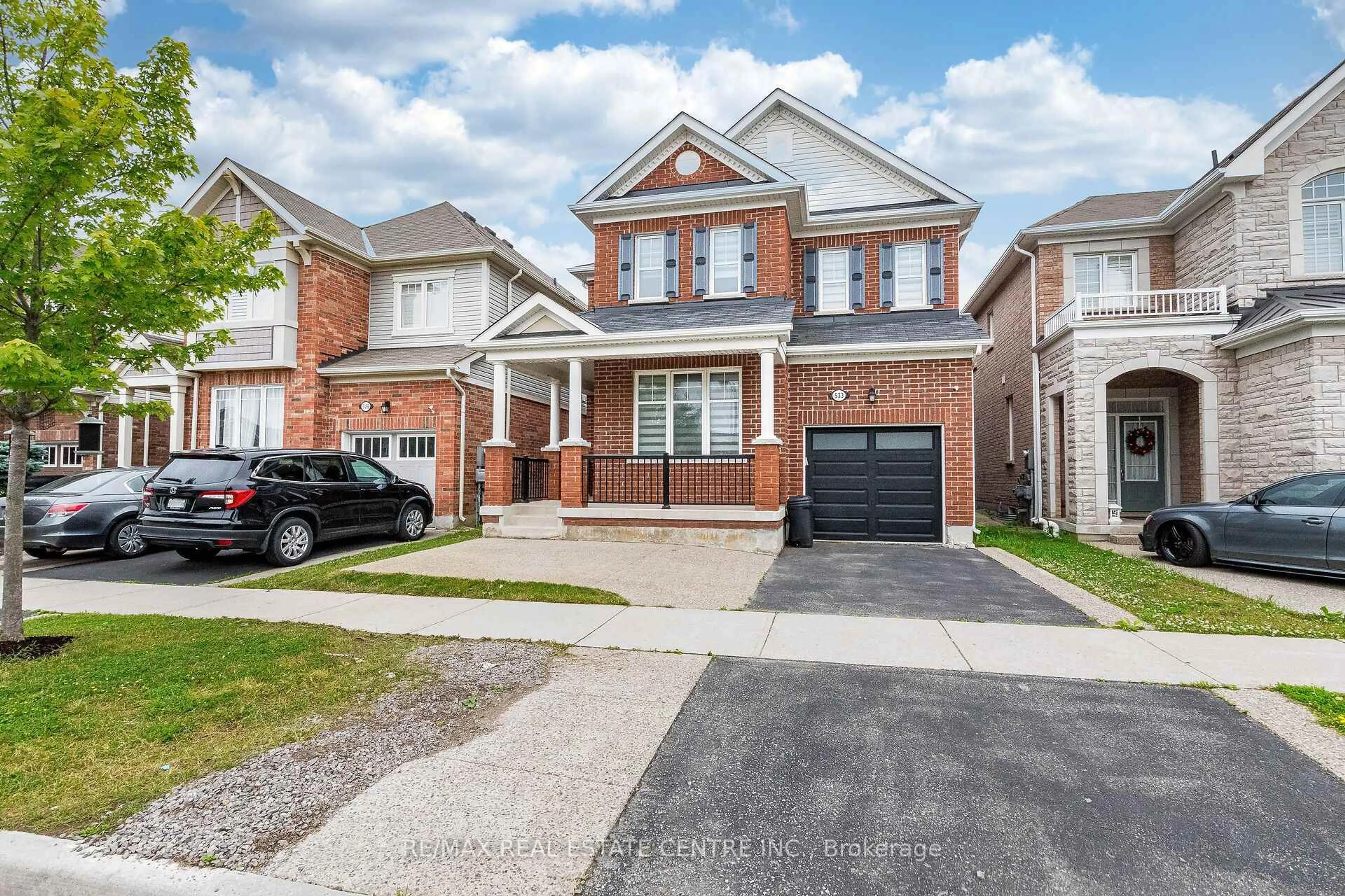 Home with brick exterior material, street for 533 Yates Dr, Milton Ontario L9T 6Z3