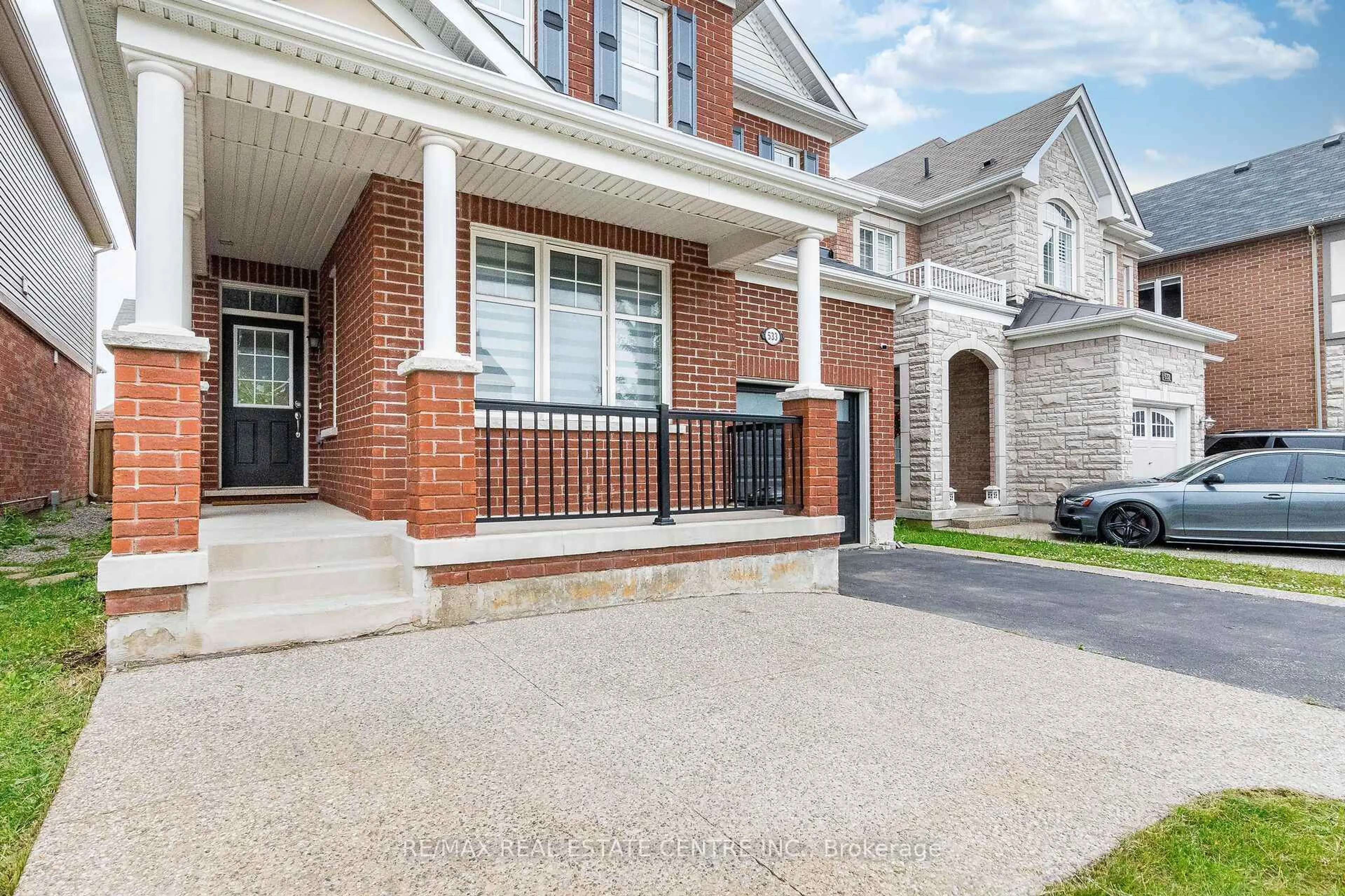 Home with brick exterior material, street for 533 Yates Dr, Milton Ontario L9T 6Z3