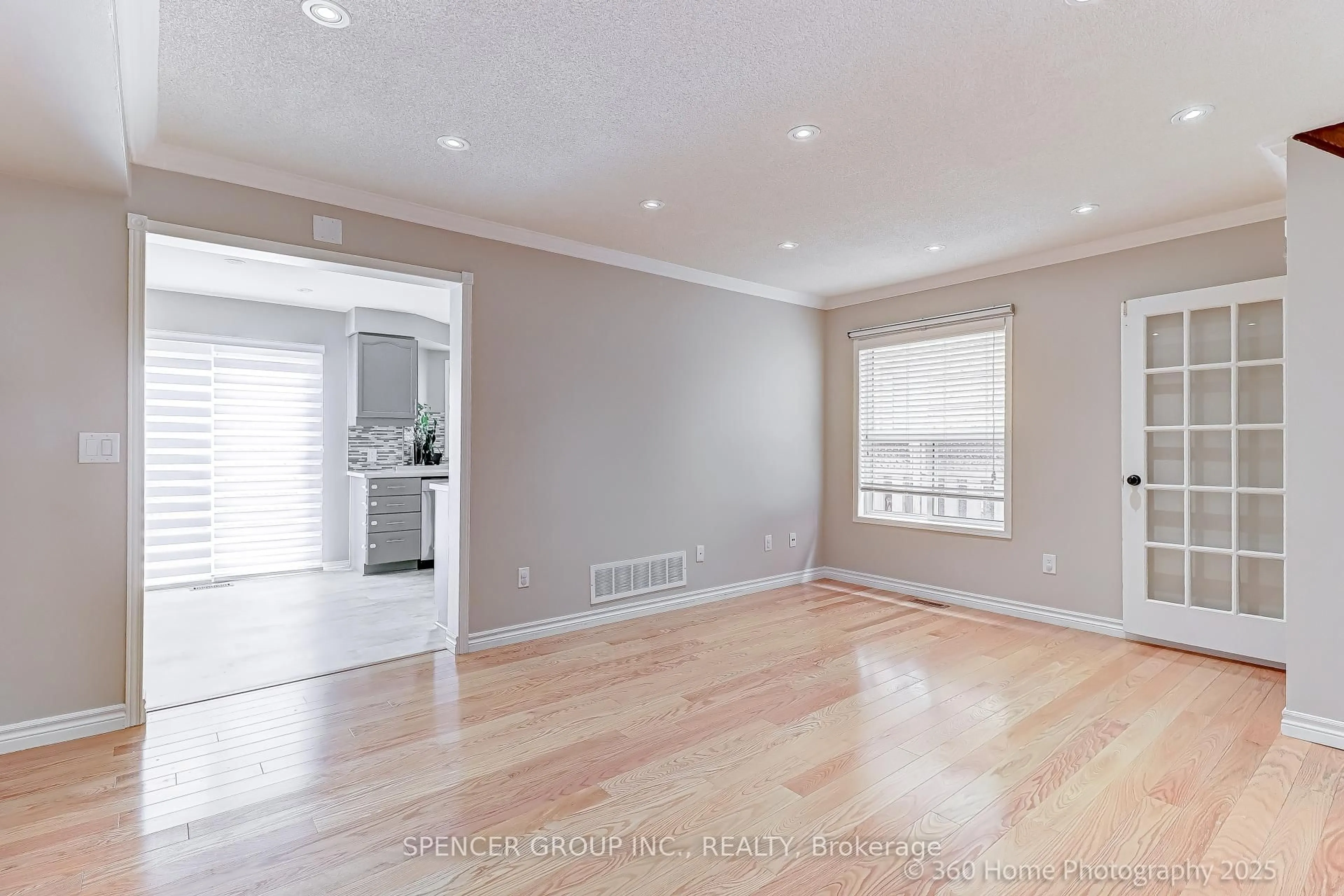 A pic of a room for 1319 Inuit Tr, Mississauga Ontario L5N 7R4