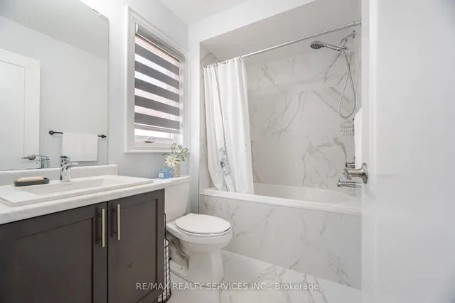 Additional image 37 of 49 Puffin Cres