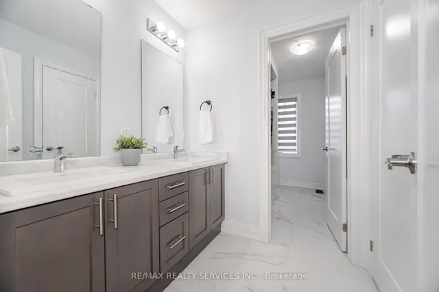 Additional image 41 of 49 Puffin Cres
