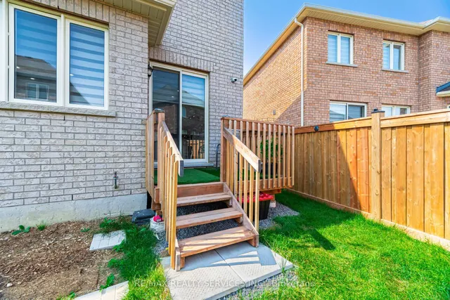 Additional image 47 of 49 Puffin Cres