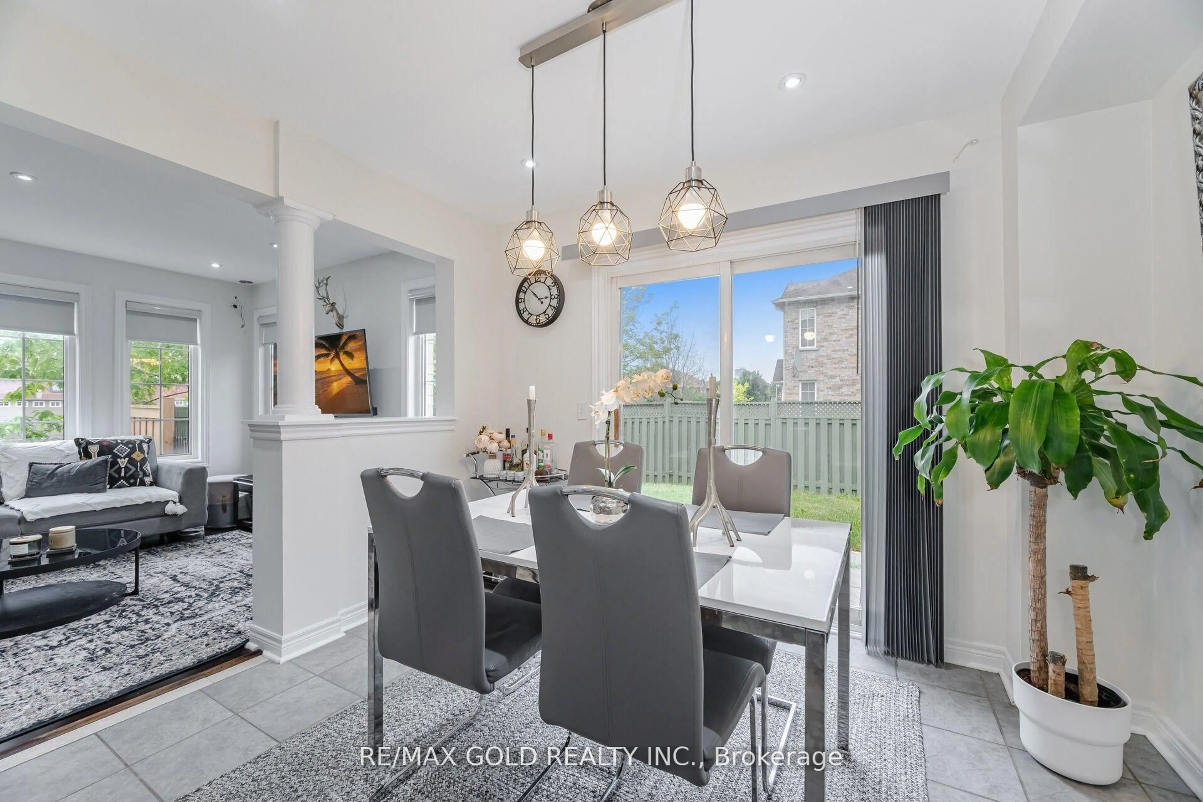 Dining room, unknown for 14 Westbrook Ave, Brampton Ontario L6P 1M1