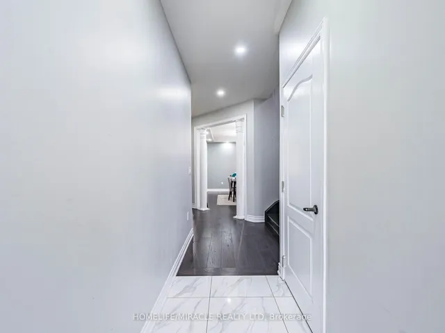 Additional image 34 of 18 Idol Rd