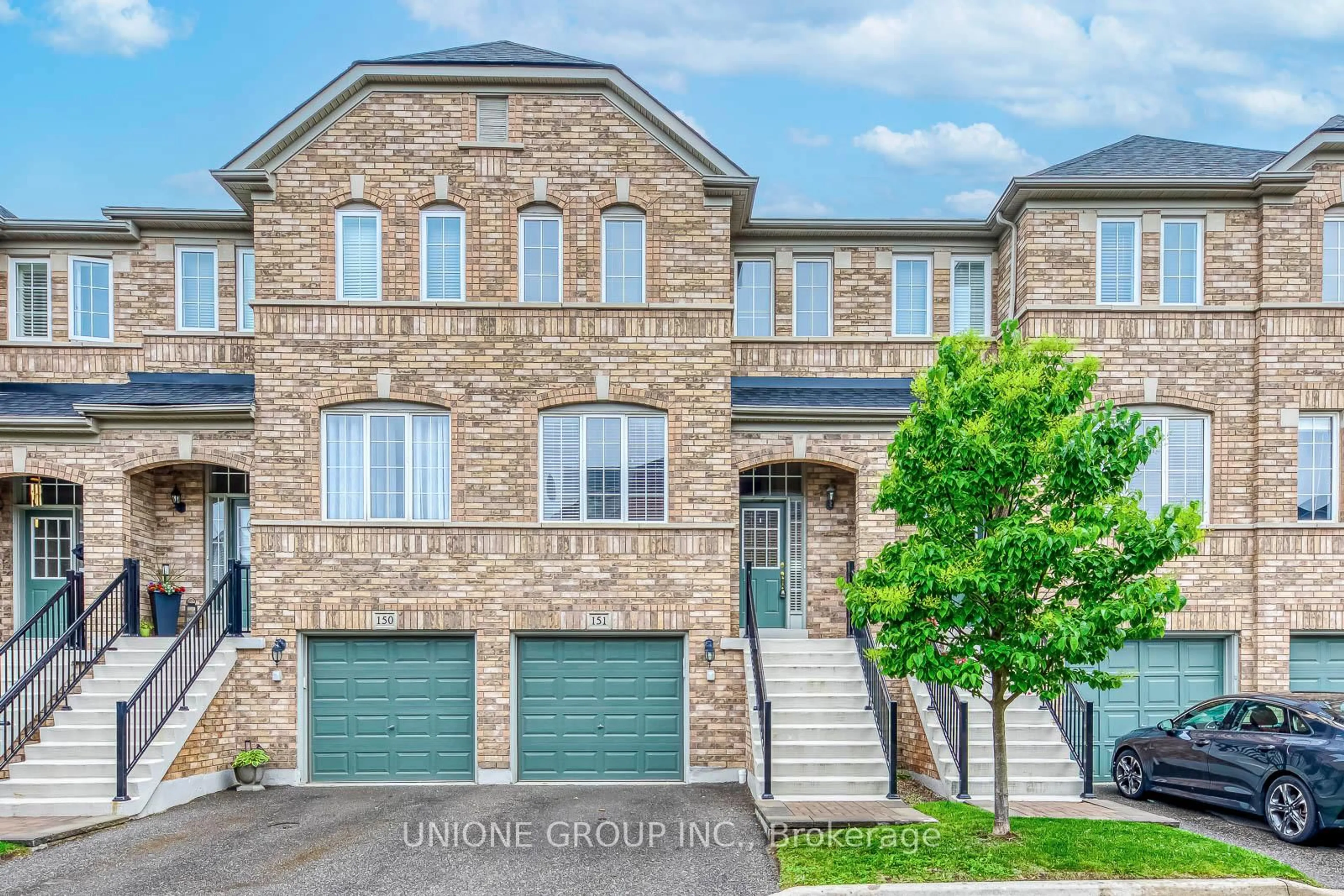 Home with brick exterior material, street for 5530 Glen Erin Dr #151, Mississauga Ontario L5M 6E8