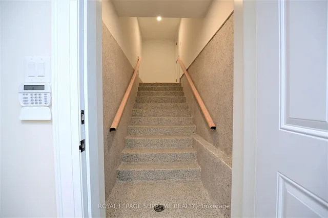 Additional image 28 of 514 Petawawa Cres