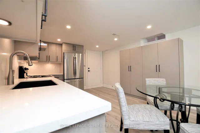 Additional image 31 of 514 Petawawa Cres