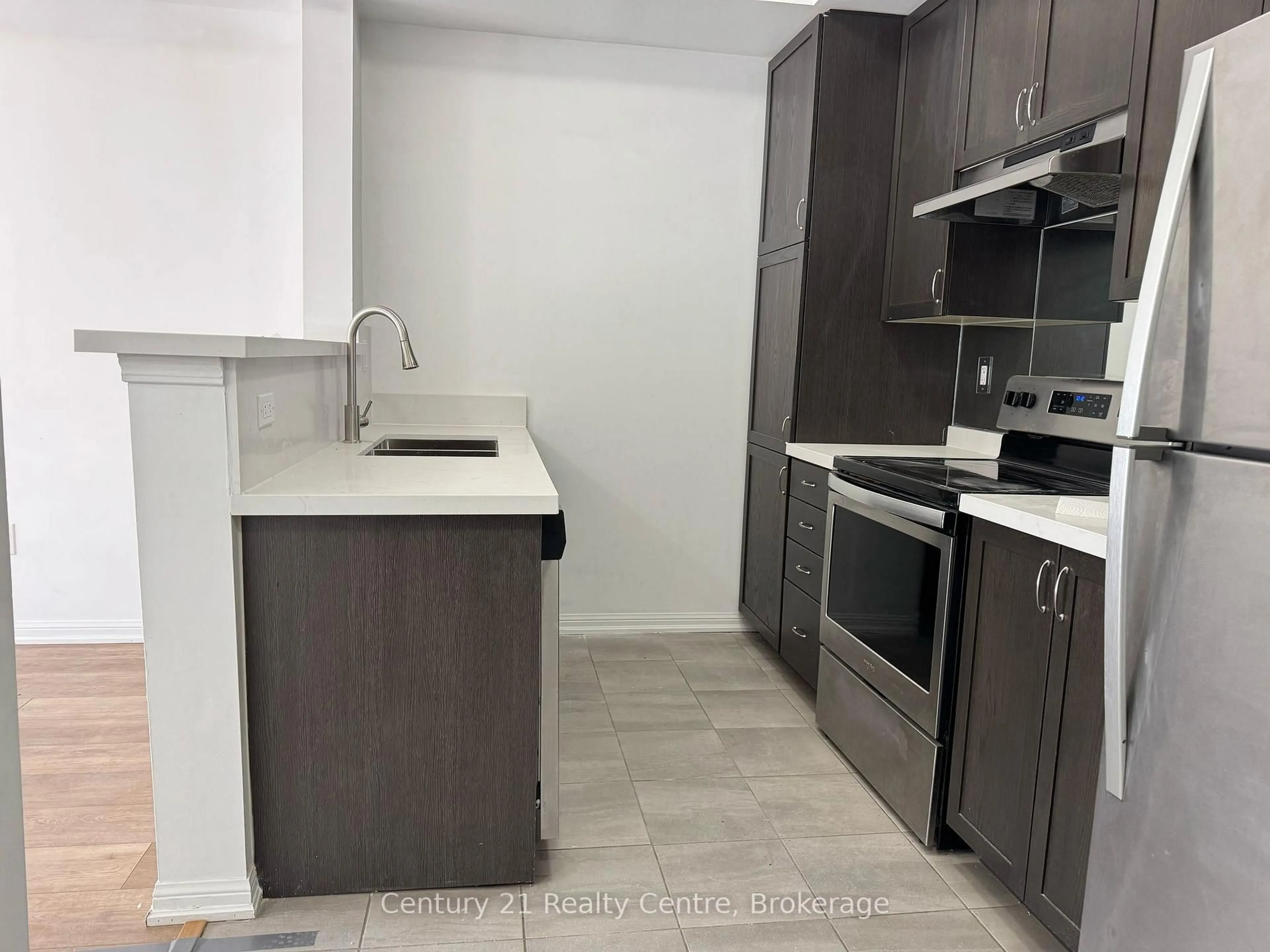 Standard kitchen, unknown for 250 Sunny Meadow Blvd #329, Brampton Ontario L7A 0A1