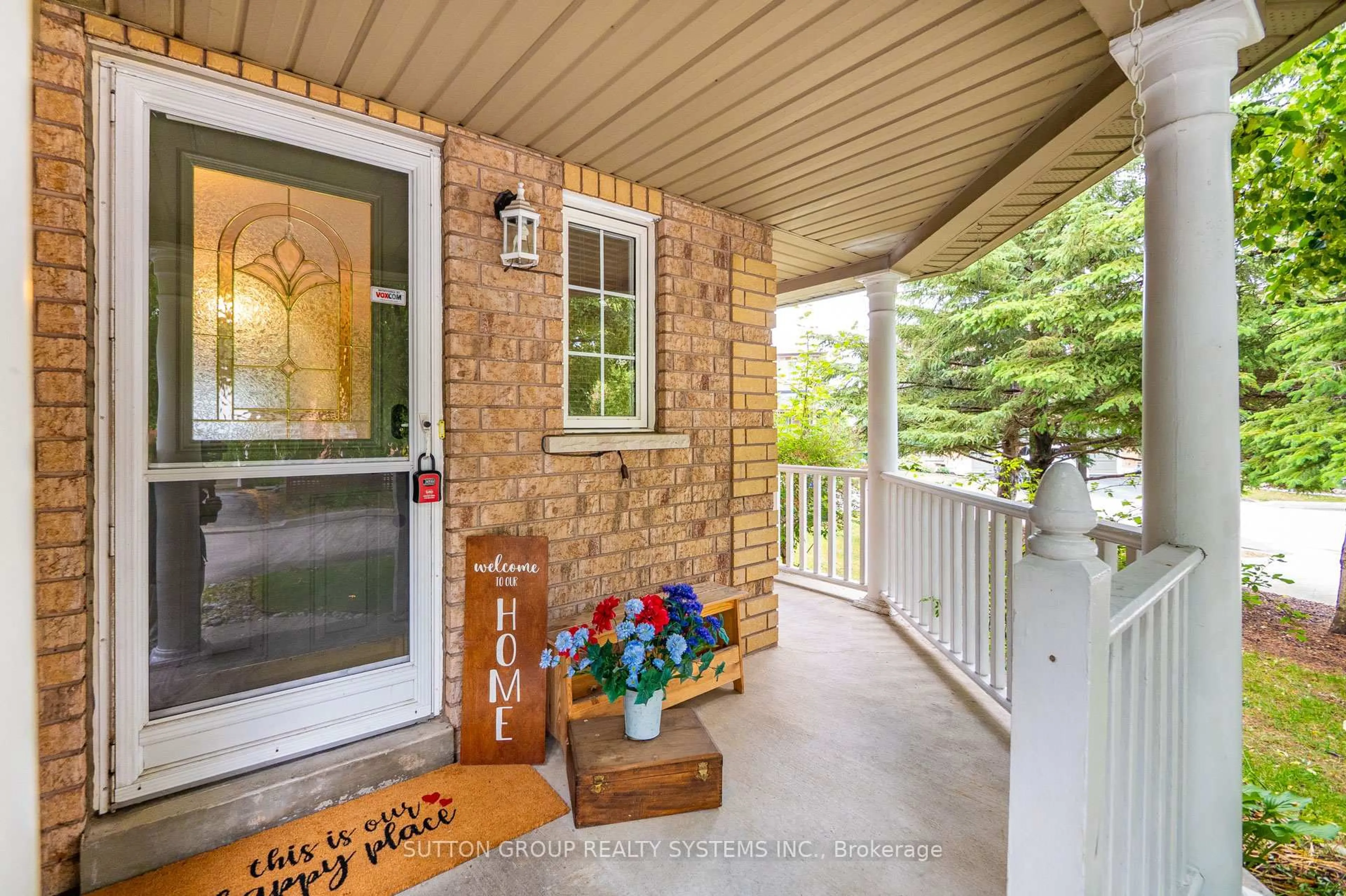 Indoor entryway for 2871 Darien Rd #35, Burlington Ontario L7M 4R6