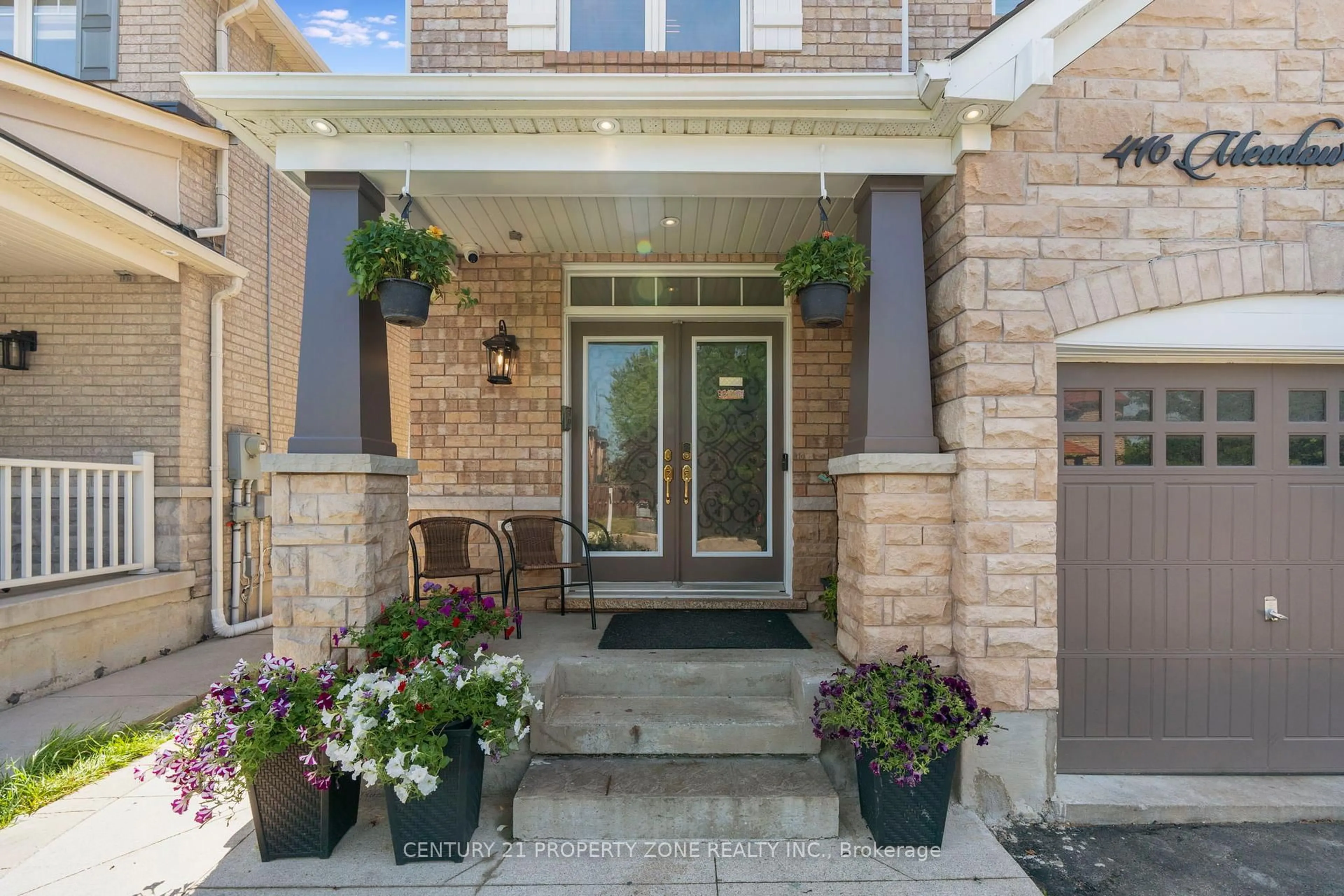 Unknown for 416 Meadowridge Crt, Mississauga Ontario L5W 0B6
