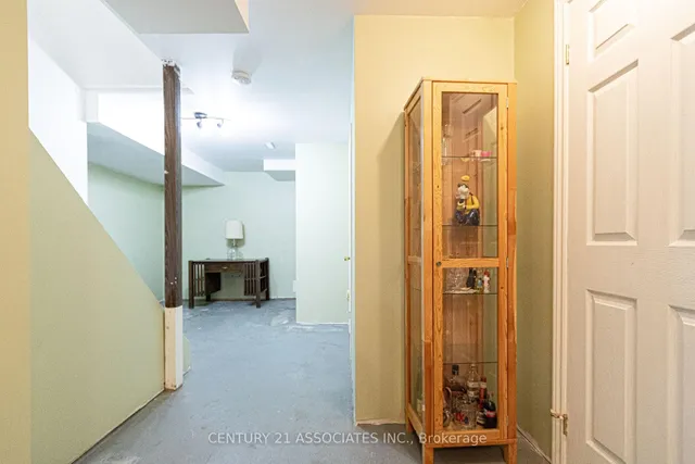 Additional image 26 of 5817 Sidmouth St