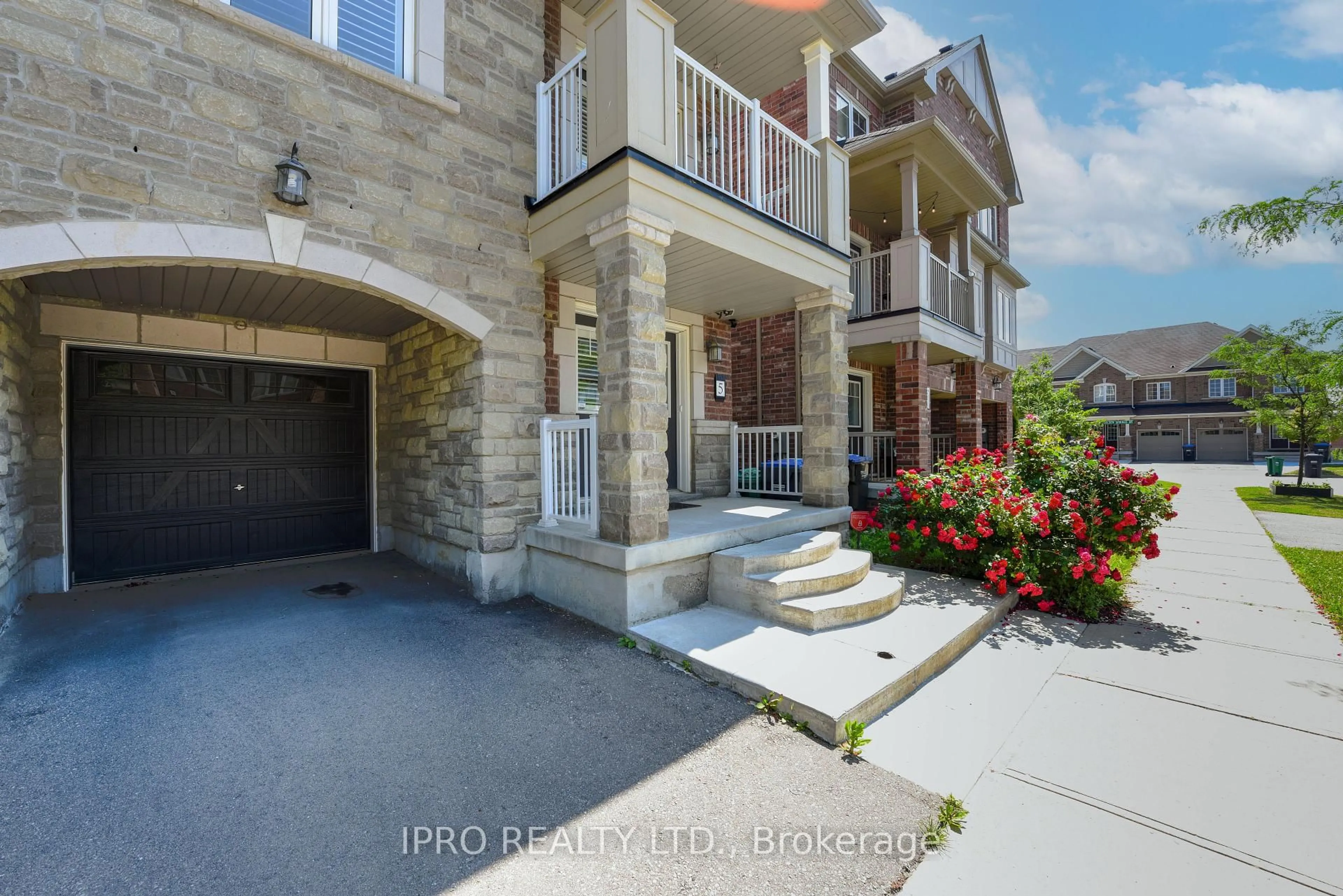 Unknown for 5 Francesco St, Brampton Ontario L7A 4N7