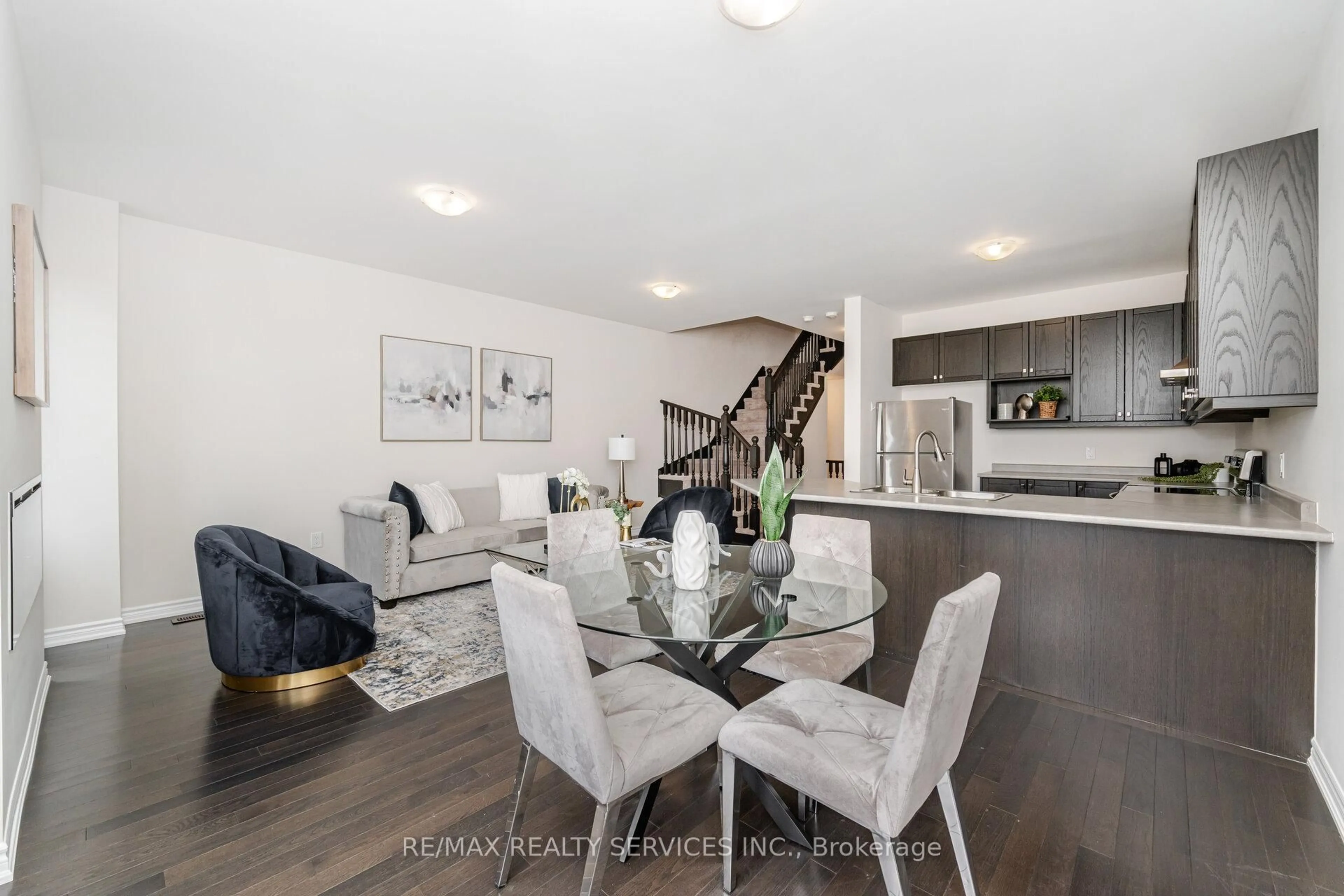 Unknown for 21 Cosbury Lane, Caledon Ontario L7C 4H2