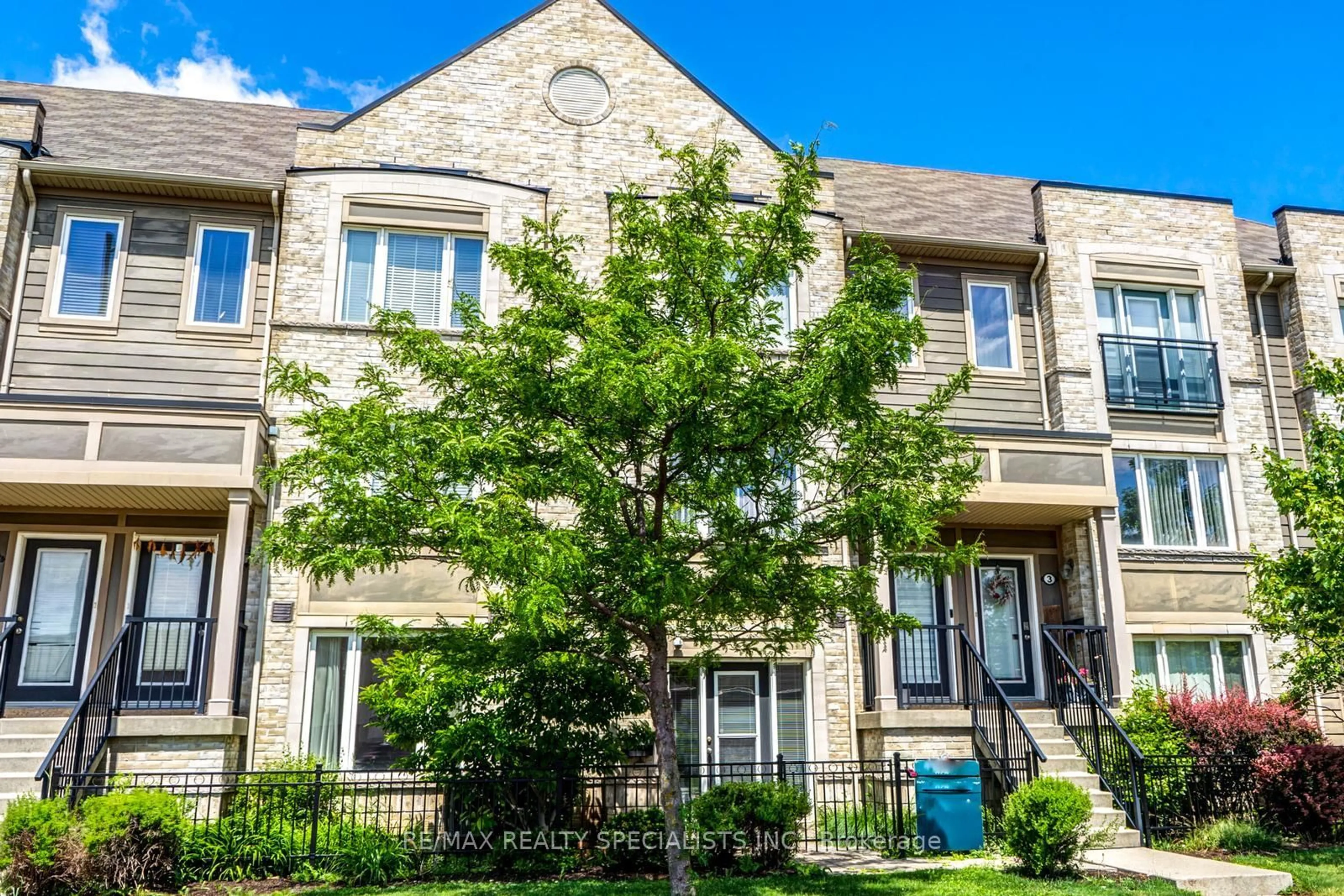 Unknown for 2915 Hazelton Pl #5, Mississauga Ontario L5M 0S3