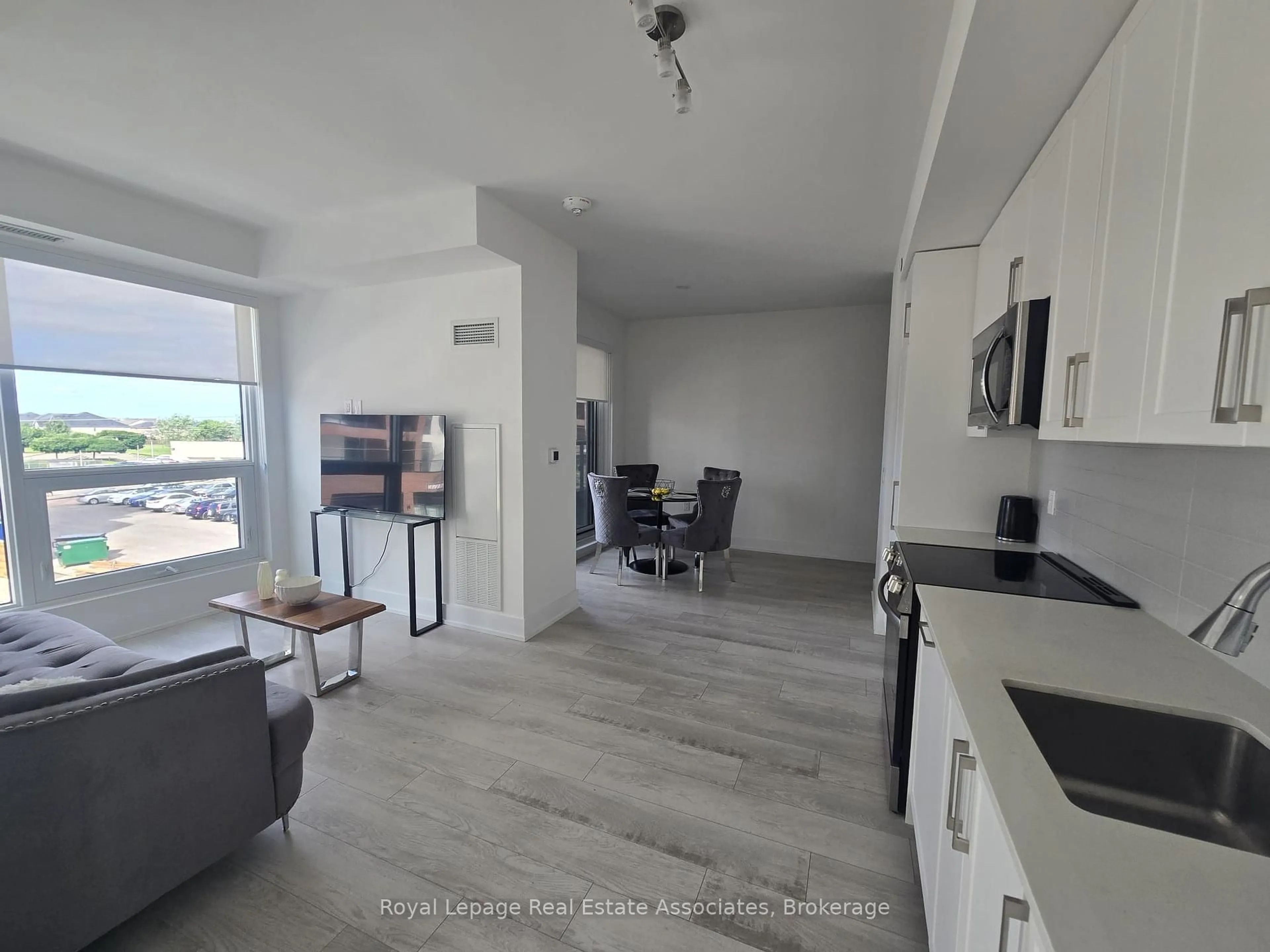 Unknown for 2450 Old Bronte Rd #204, Oakville Ontario L6M 4J2