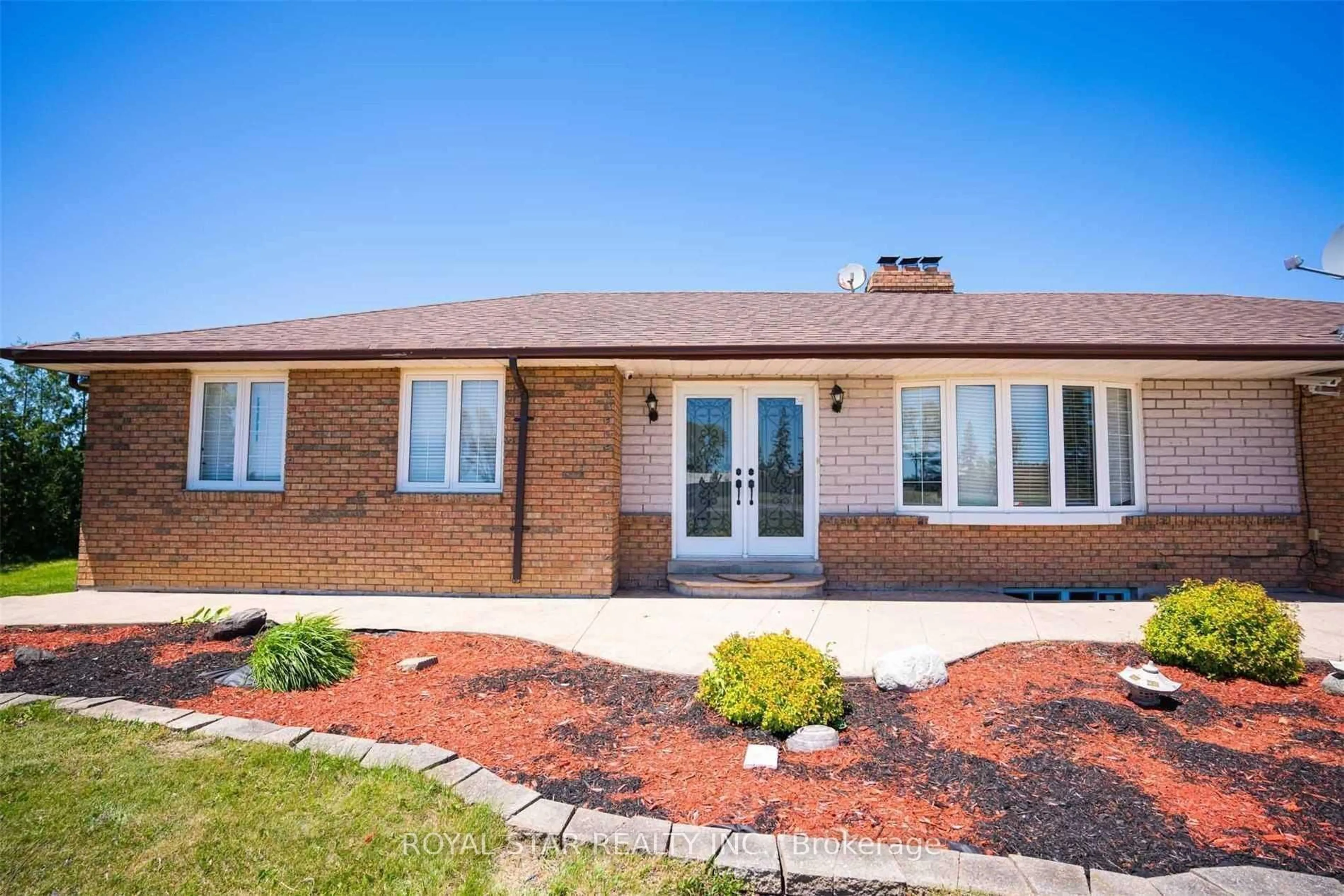 Home with brick exterior material, unknown for 468 Mayfield Rd, Caledon Ontario L7C 0Y5