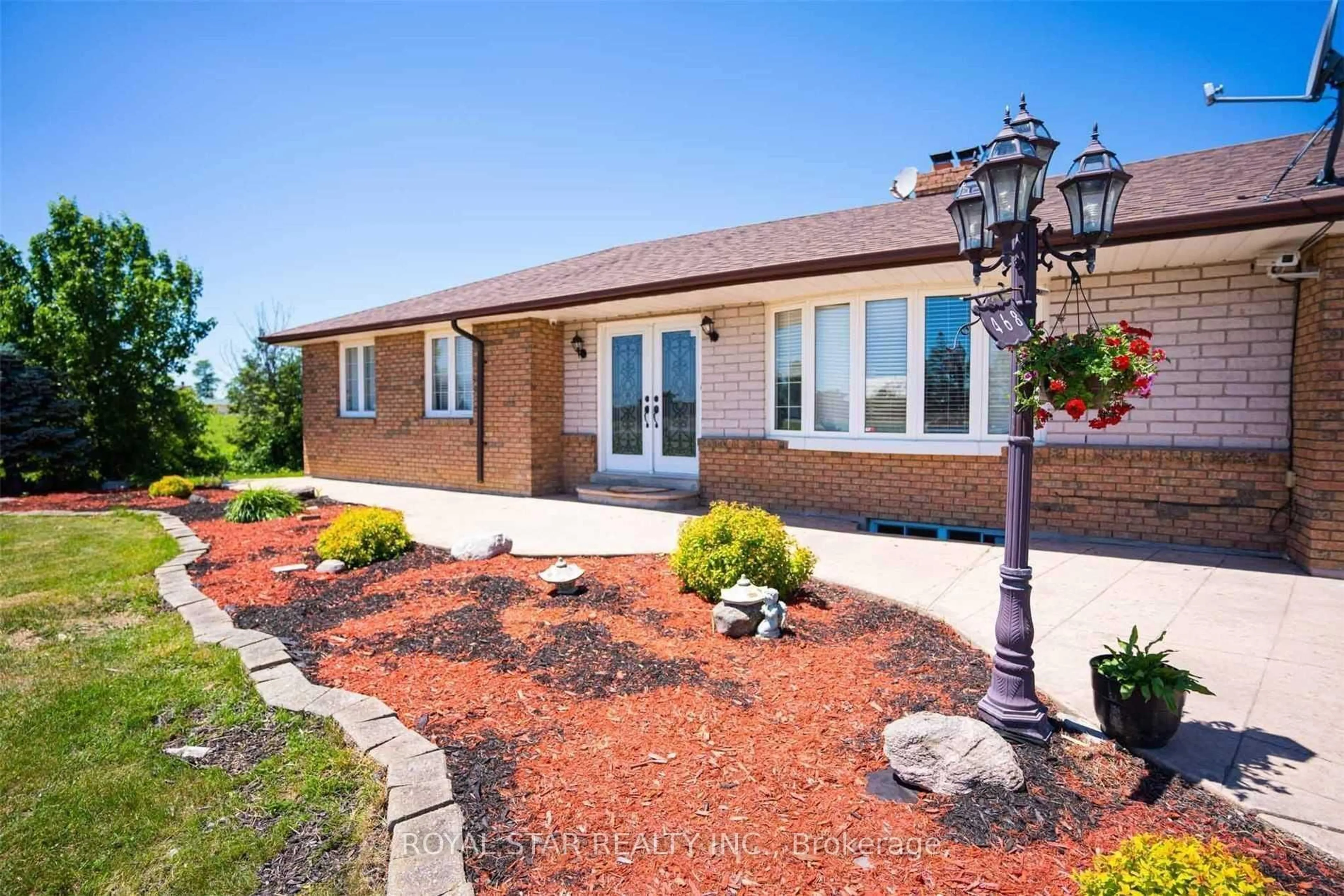 Home with brick exterior material, street for 468 Mayfield Rd, Caledon Ontario L7C 0Y5