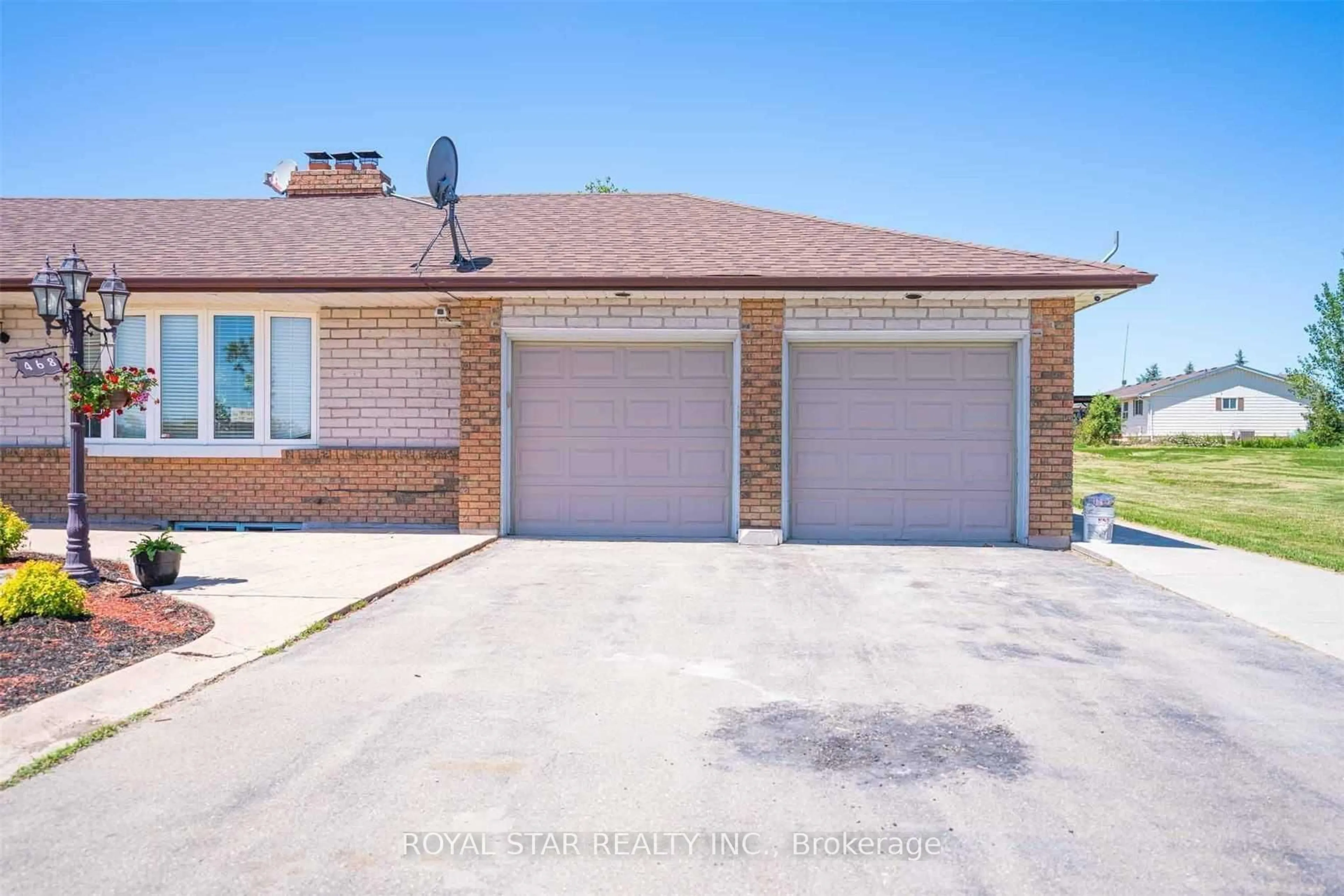 Home with brick exterior material, street for 468 Mayfield Rd, Caledon Ontario L7C 0Y5