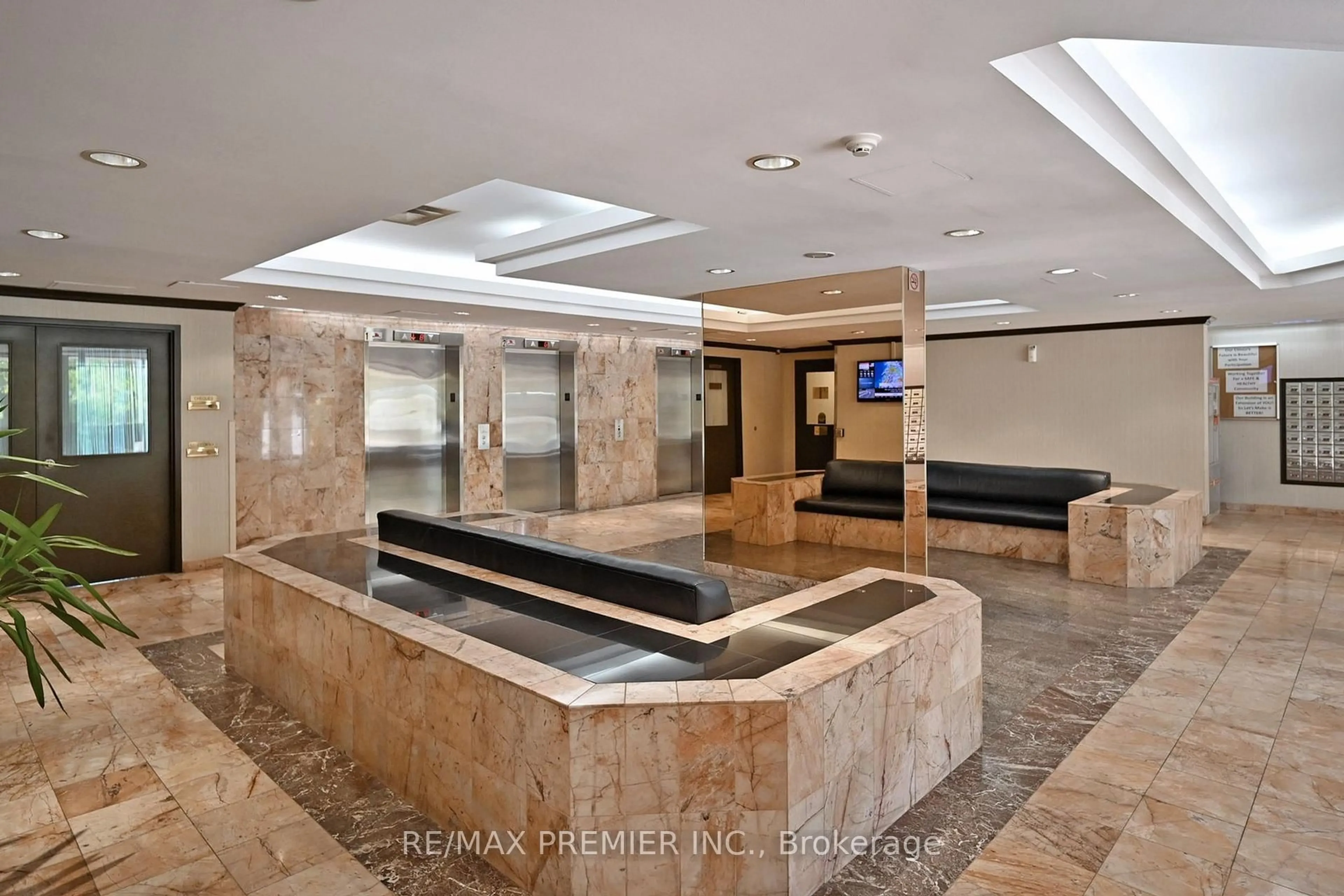 Lobby for 1 Rowntree Rd #615, Toronto Ontario M9V 5G7