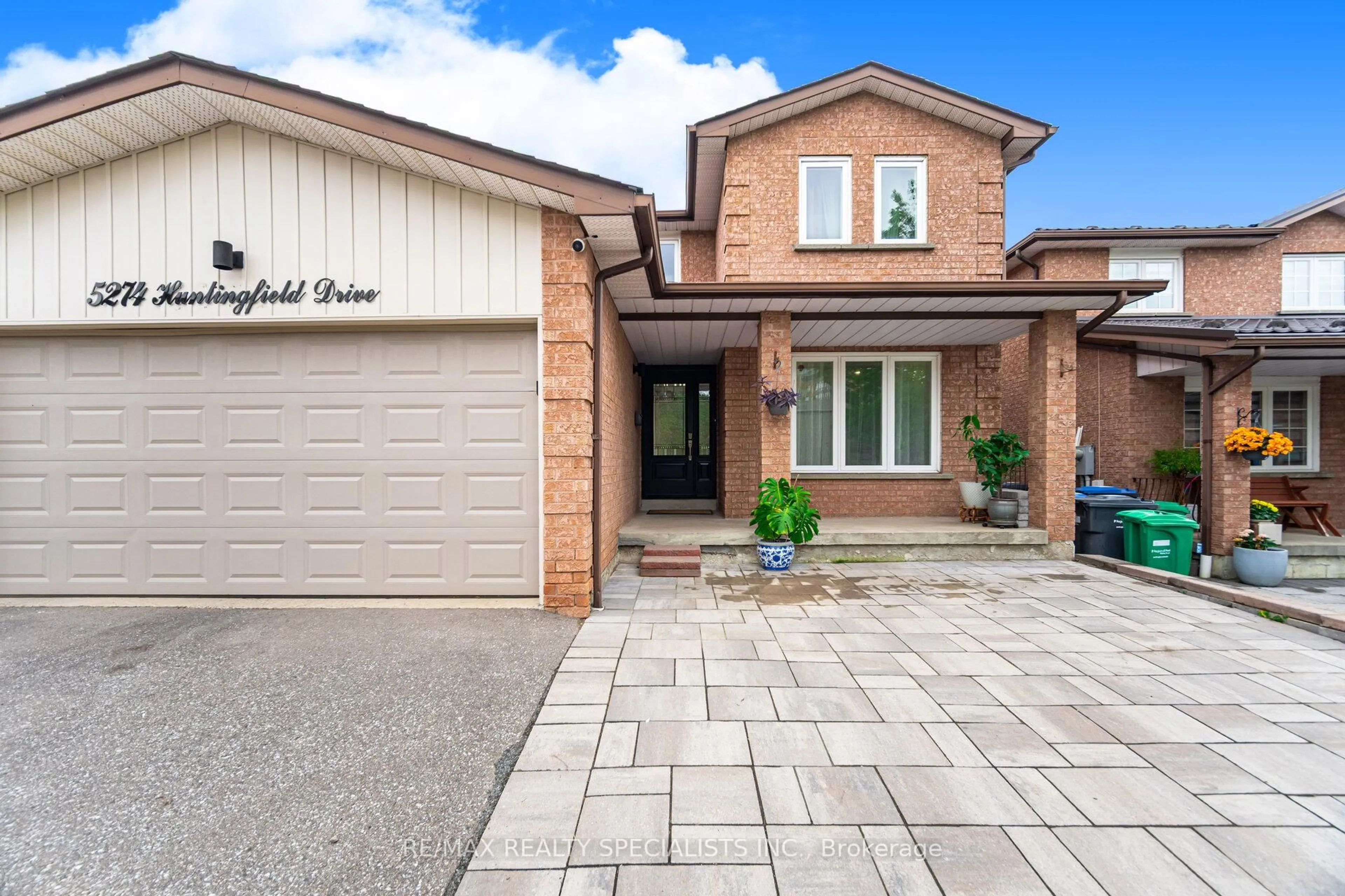 Home with brick exterior material, street for 5274 Huntingfield Dr, Mississauga Ontario L5R 2K5
