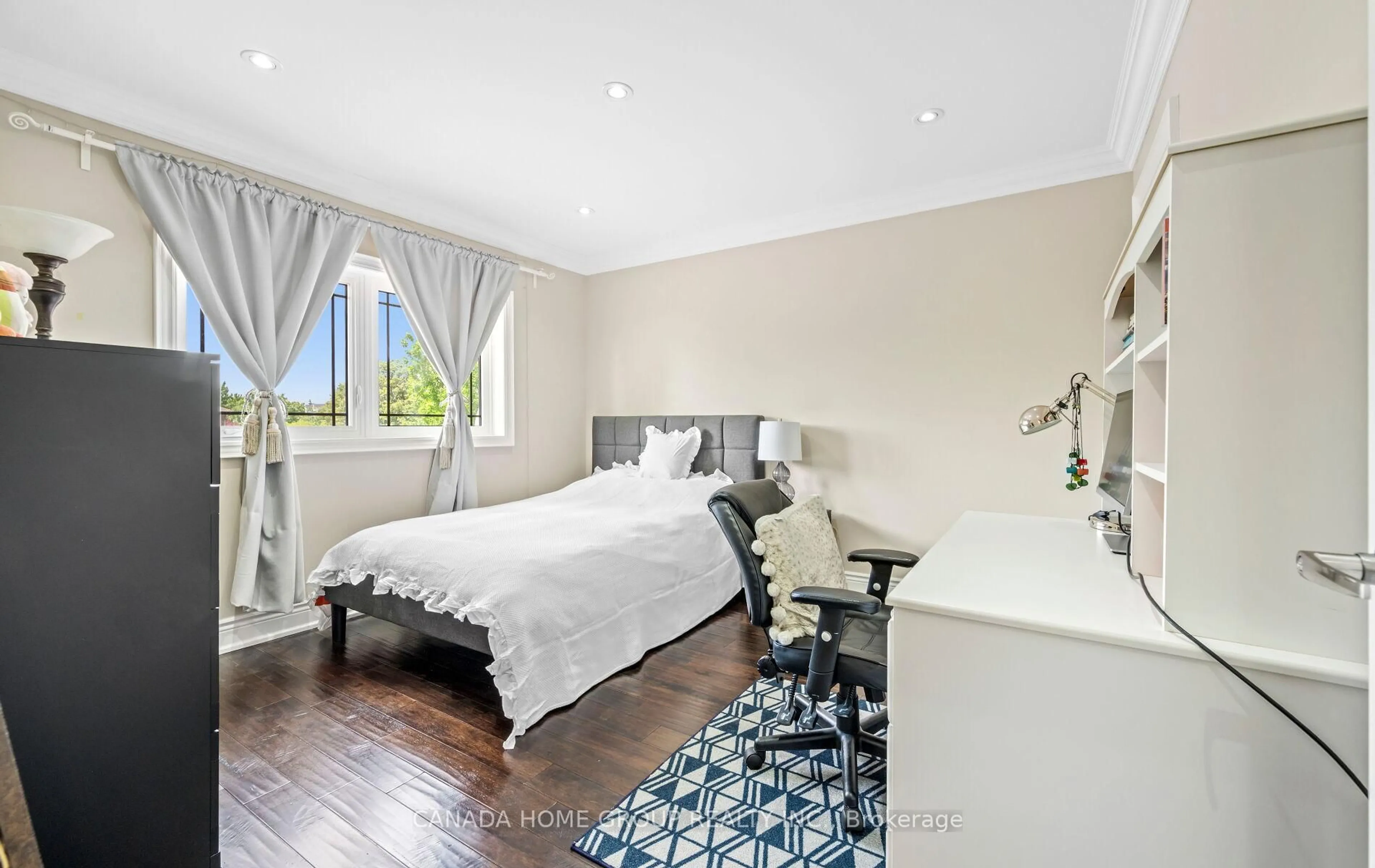 Bedroom with bed, wood/laminate floor for 2531 Andover Rd, Oakville Ontario L6H 6C3