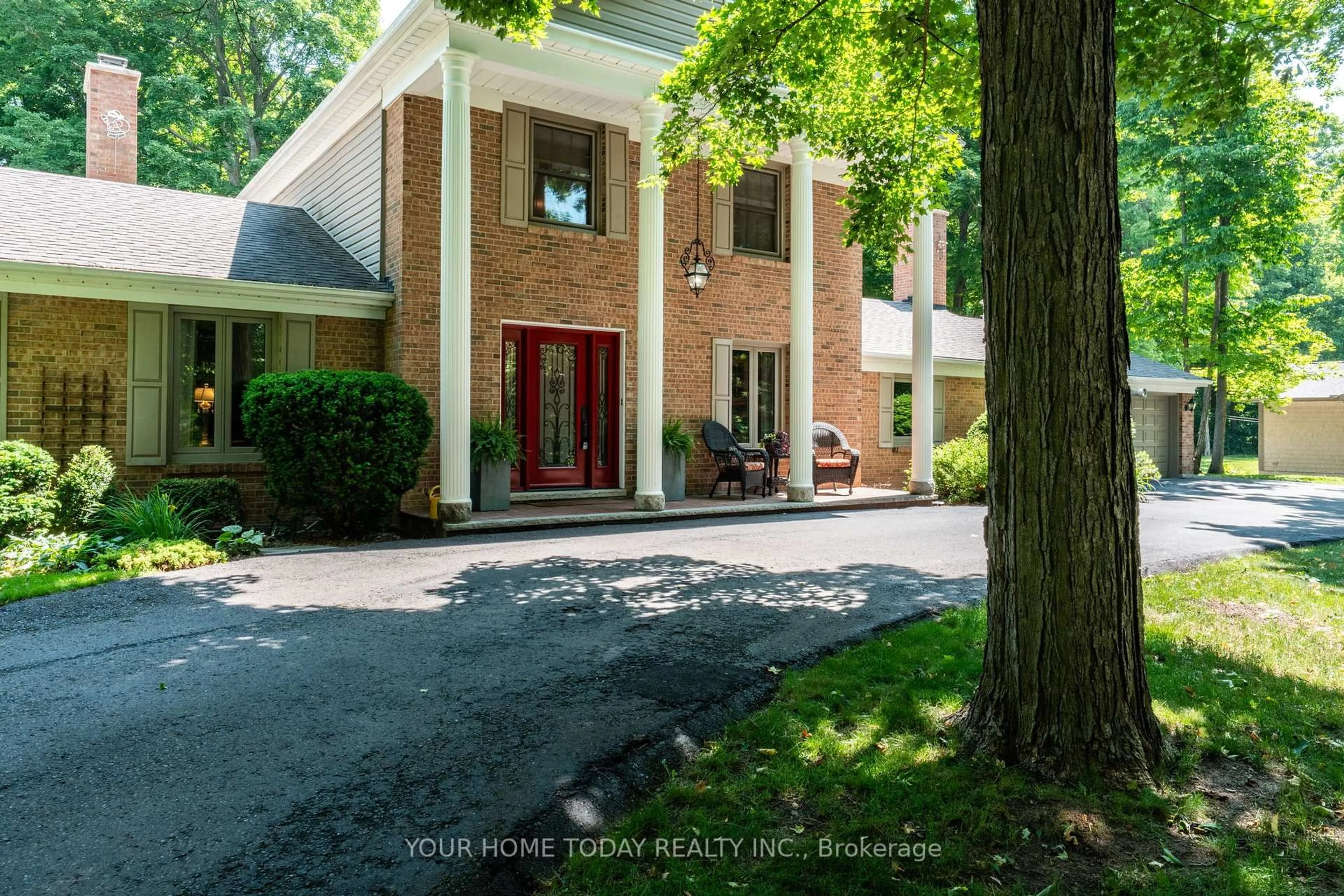 Home with brick exterior material, street for 11809 Sixth Line, Halton Hills Ontario L0P 1H0