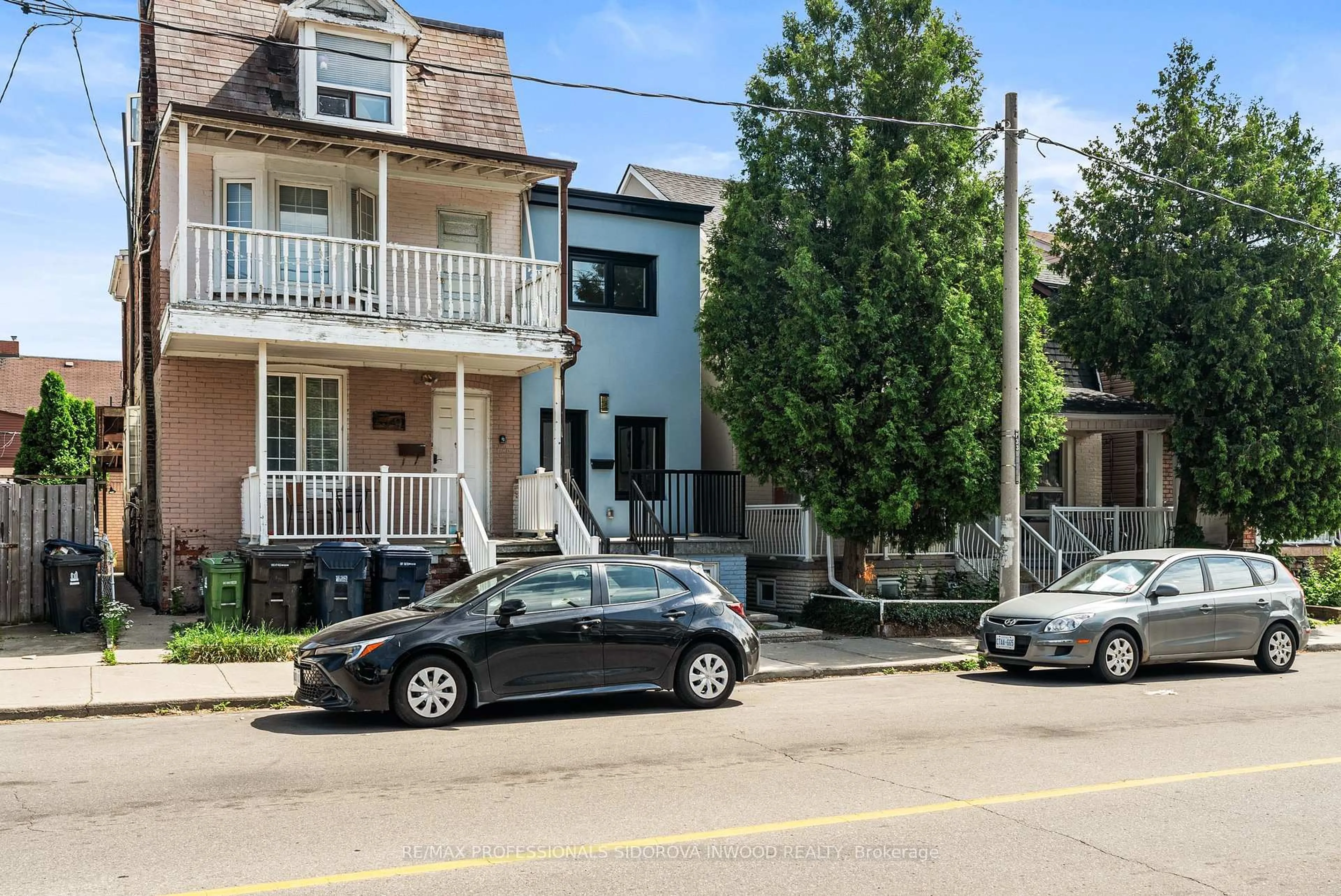 Patio, street for 139A Lappin Ave, Toronto Ontario M6H 1Y6