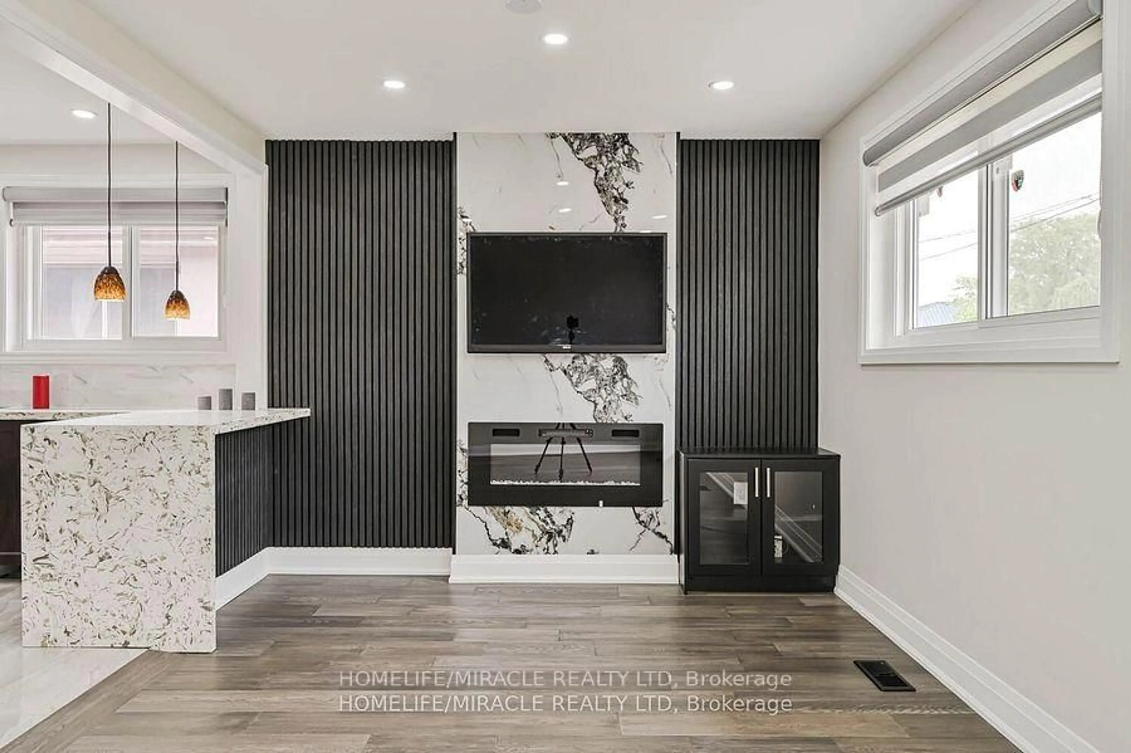 Home theater for 159 Taysham Cres, Toronto Ontario M9V 1X4