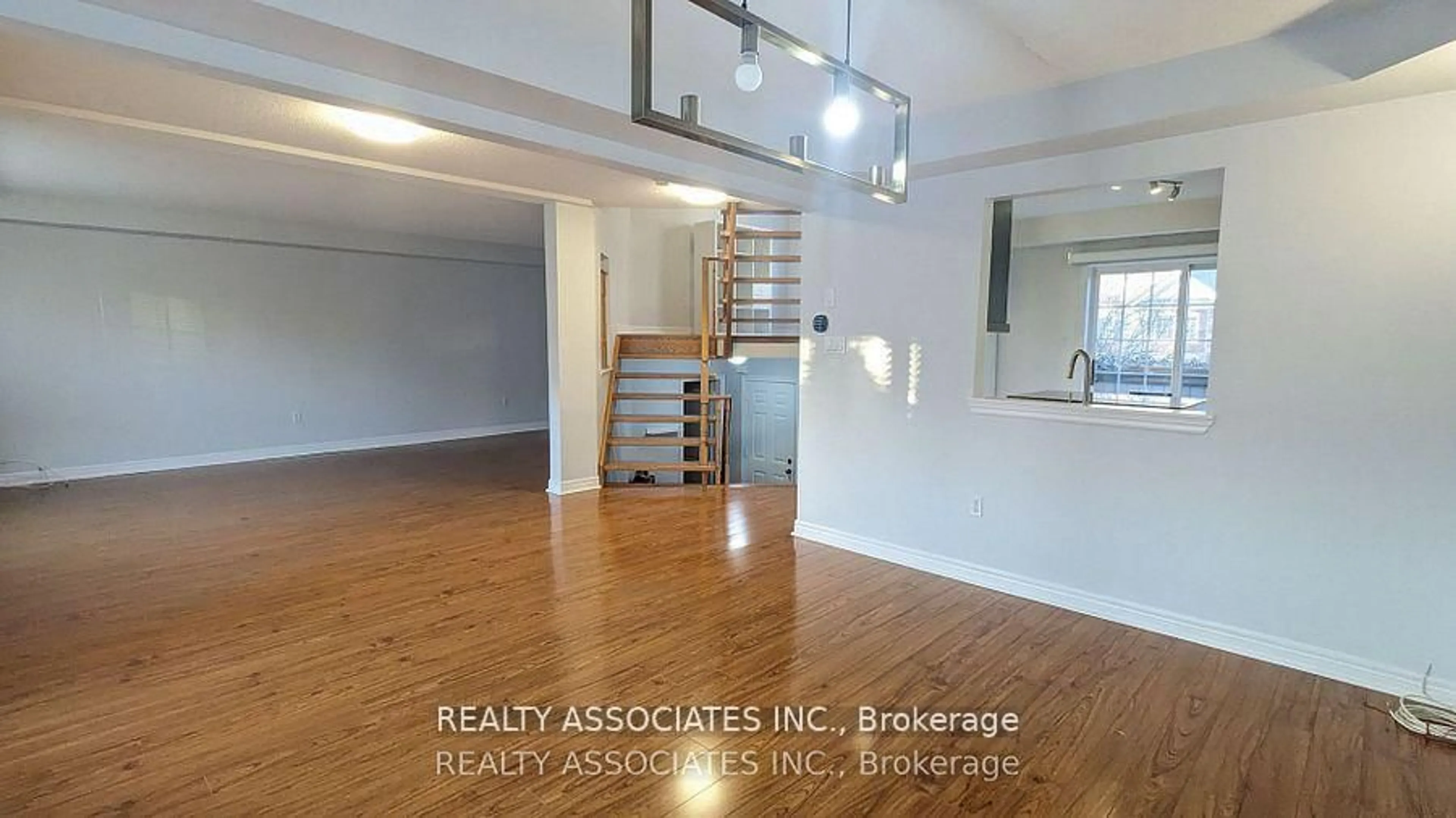Unknown for 199 Hillcrest Ave #38, Mississauga Ontario L5B 4L5