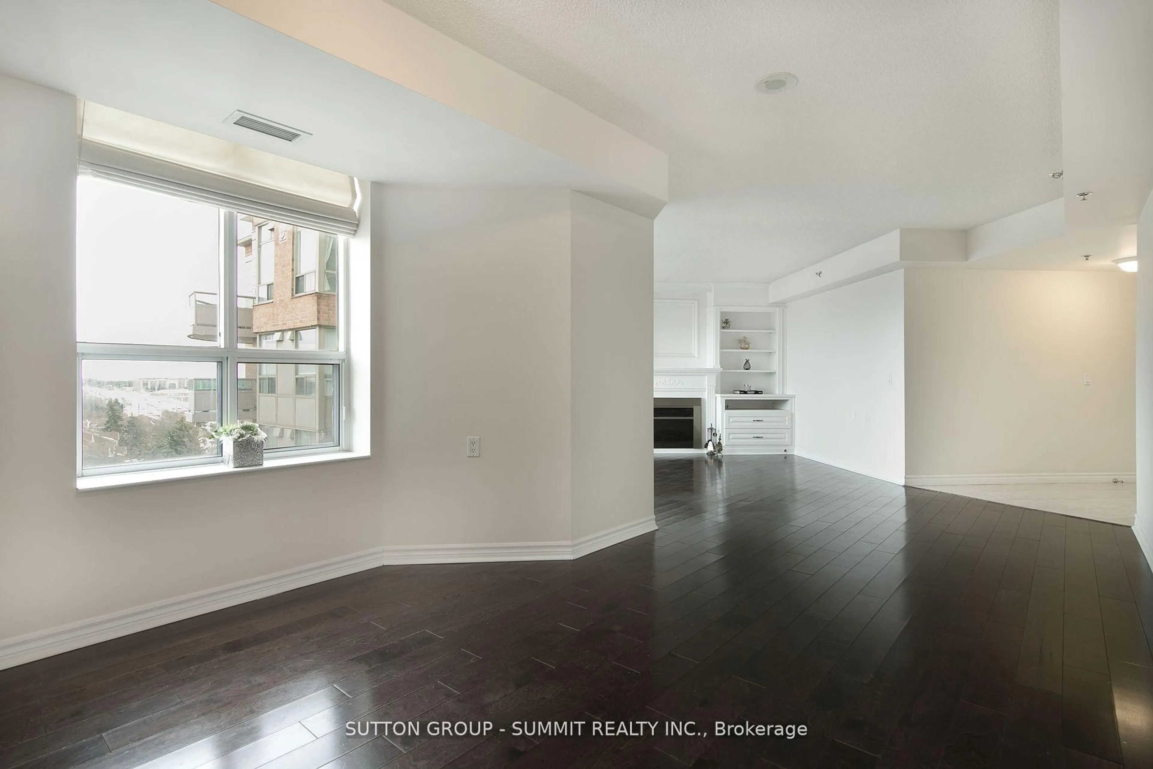 A pic of a room for 4640 Kimbermount Ave #708, Mississauga Ontario L5M 5W6