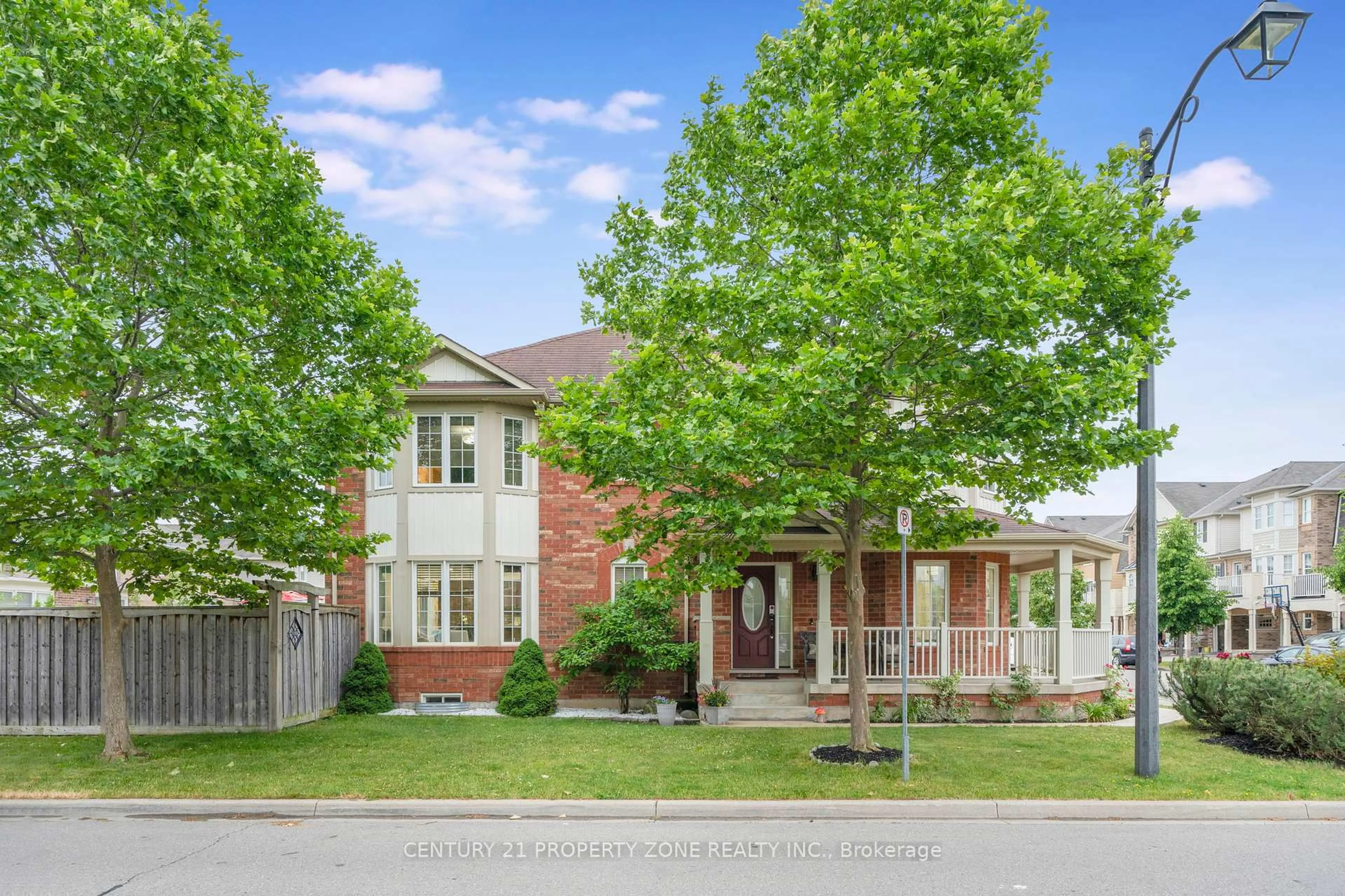 Home with brick exterior material, street for 290 Woodley Cres, Milton Ontario L9T 8B8
