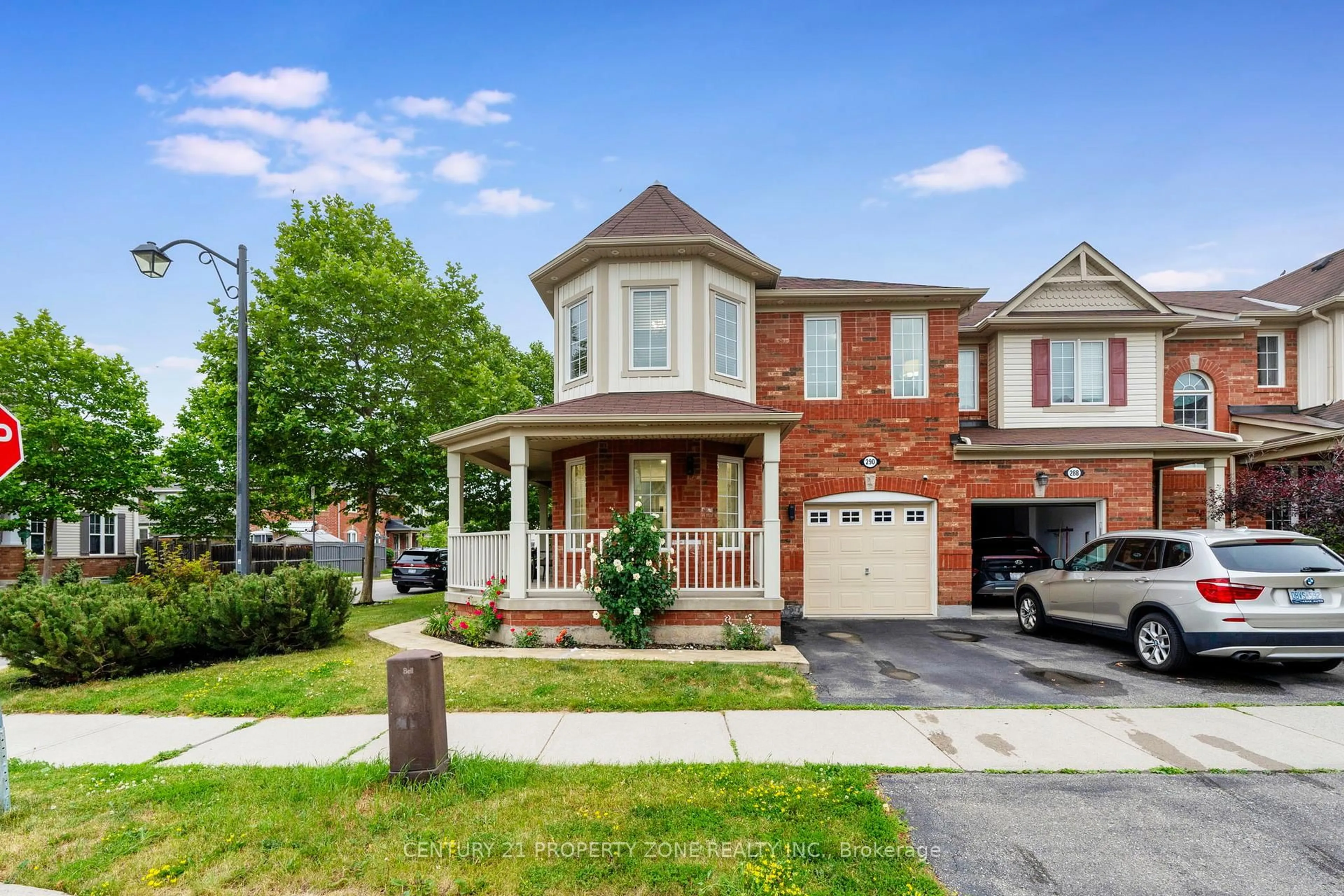 Home with brick exterior material, street for 290 Woodley Cres, Milton Ontario L9T 8B8