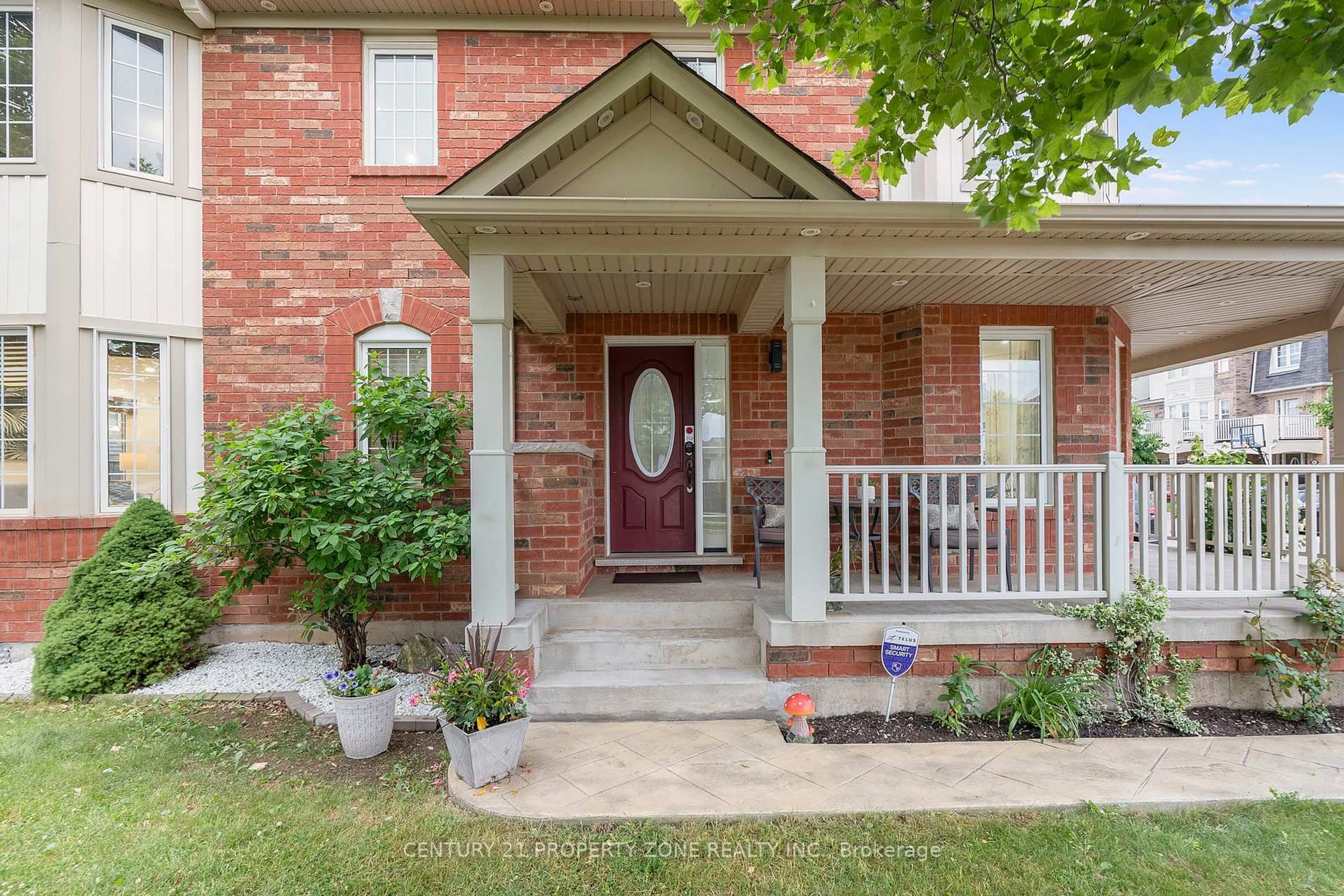 Home with brick exterior material, street for 290 Woodley Cres, Milton Ontario L9T 8B8