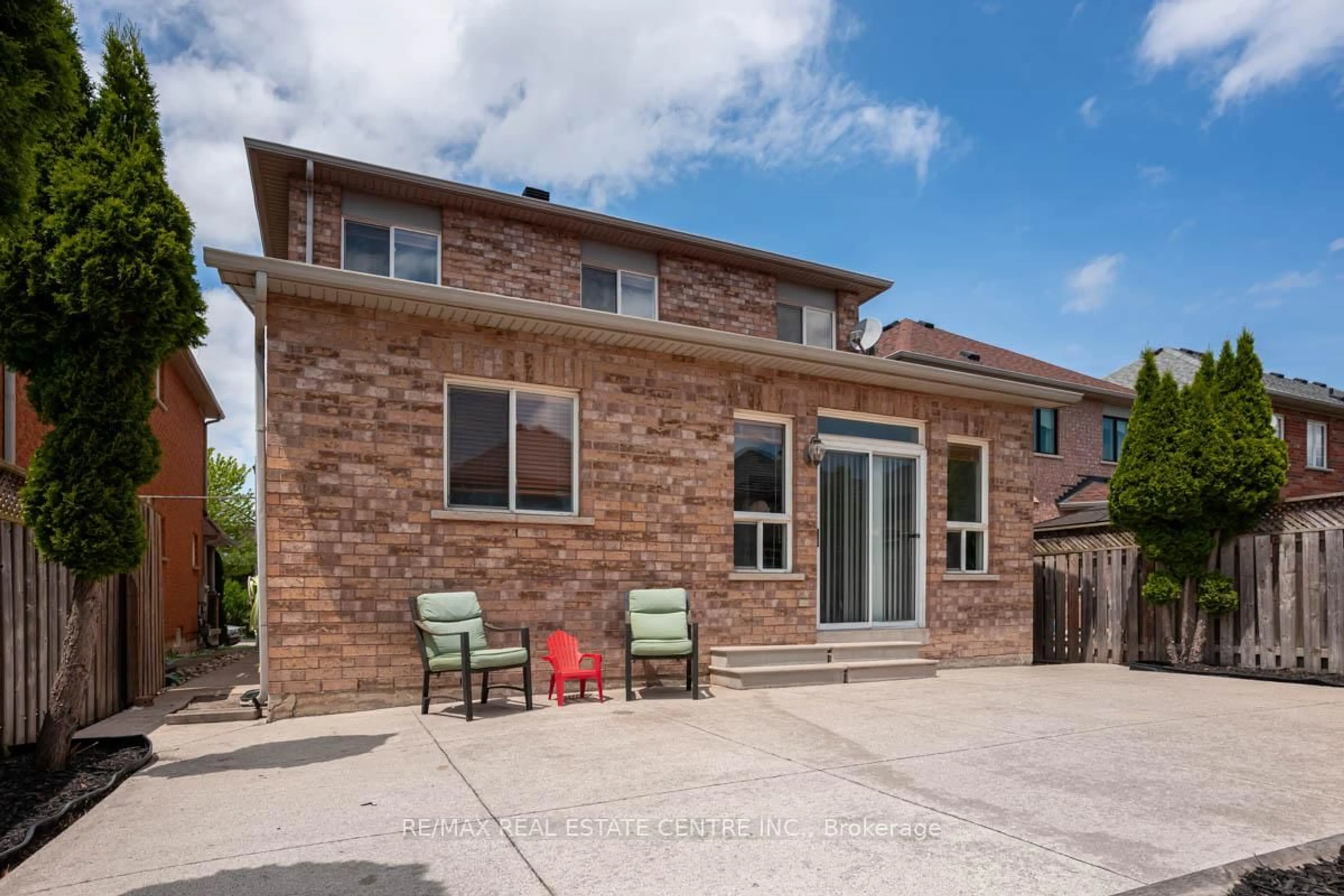 Home with brick exterior material, street for 278 Featherstone Rd, Milton Ontario L9T 6K8