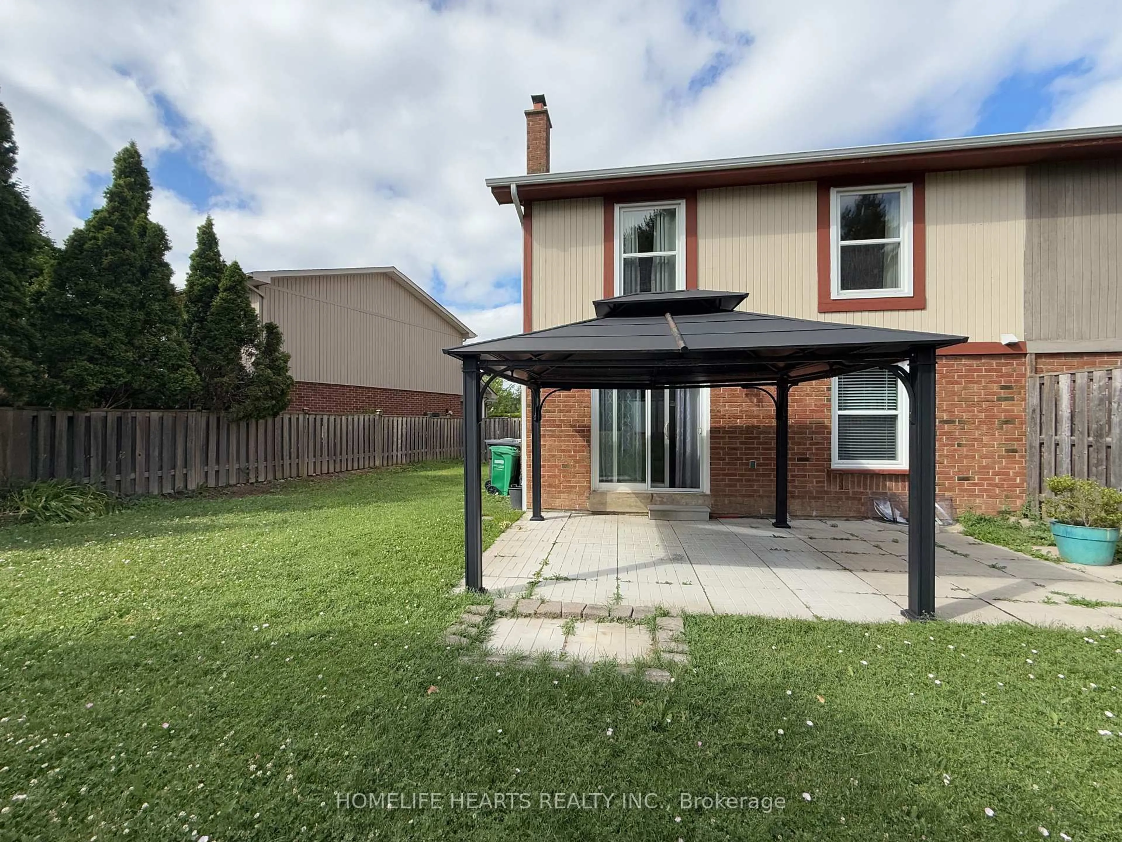 Patio, street for 2710 Los Palmas Crt, Mississauga Ontario L5N 2G7