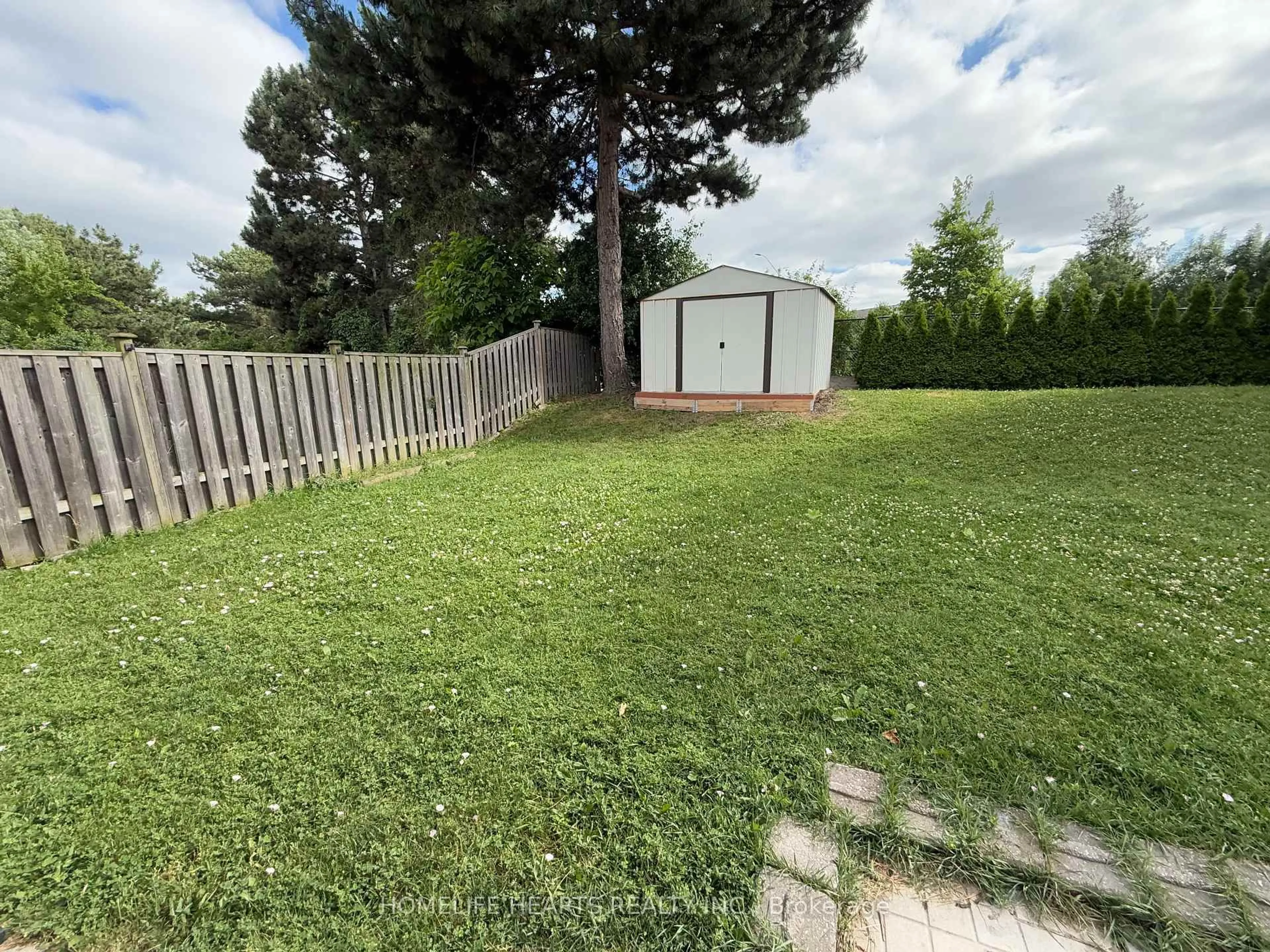 Shed for 2710 Los Palmas Crt, Mississauga Ontario L5N 2G7