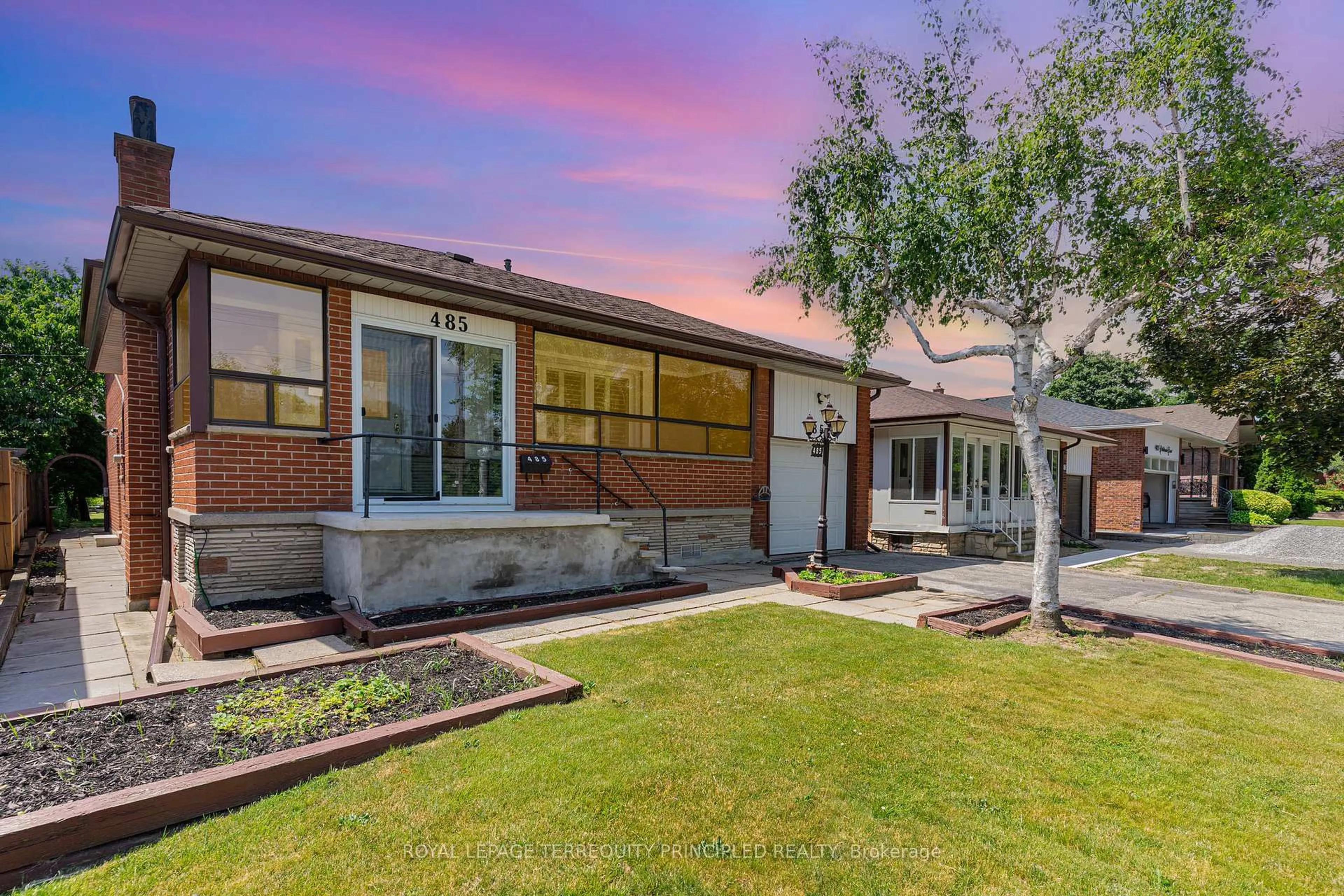 Home with brick exterior material, street for 485 Rathburn Rd, Toronto Ontario M9C 3S9