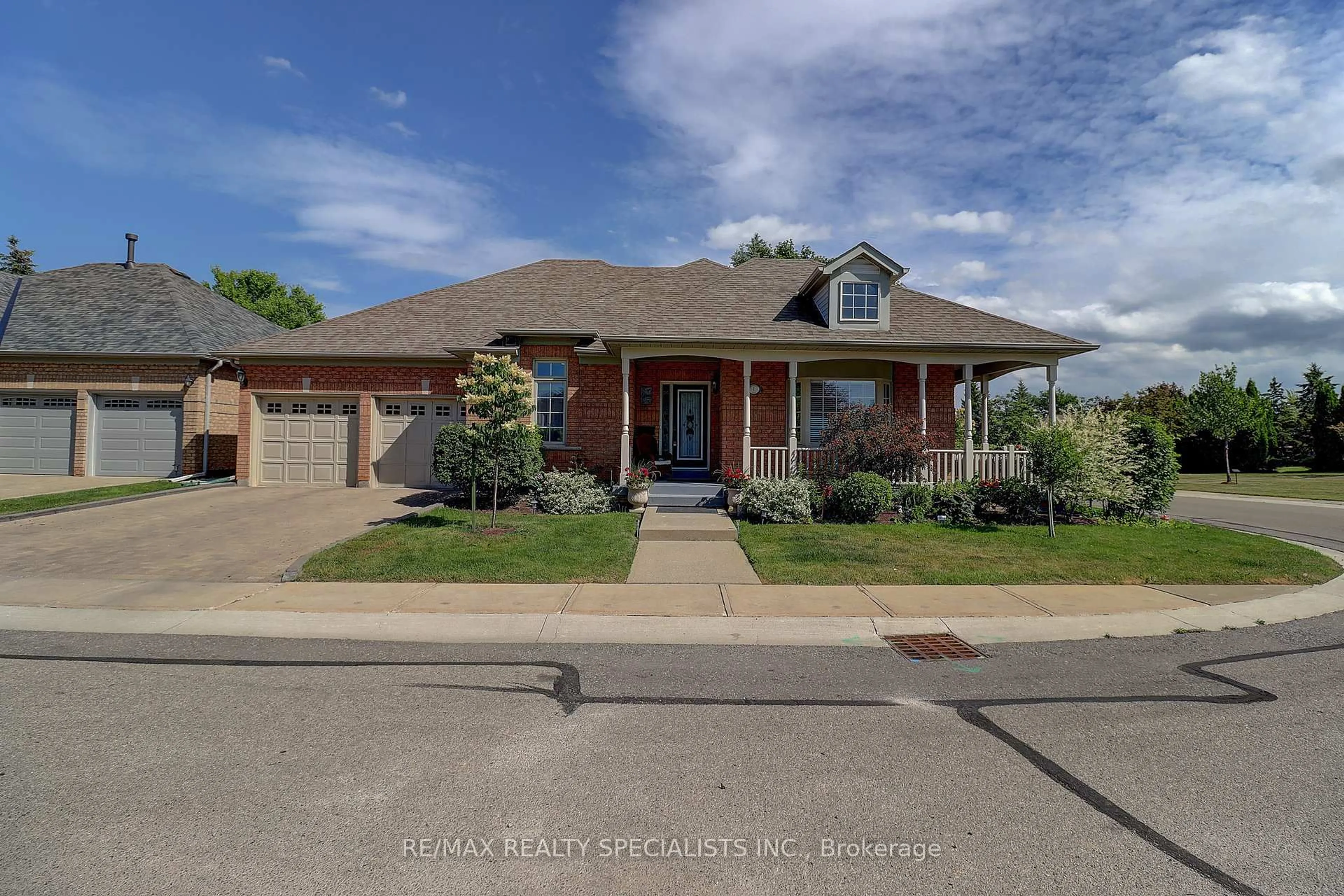 Home with brick exterior material, street for 1 Hopewell Crt, Brampton Ontario L6R 1W5